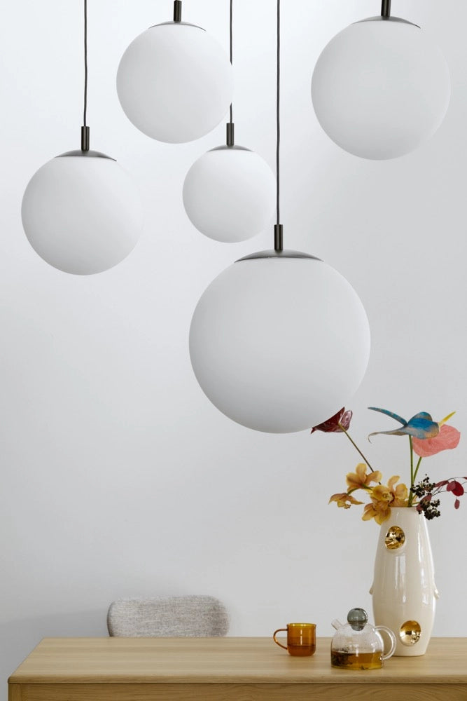 ALUR 2 ceiling lamp with frosted glass and black finish