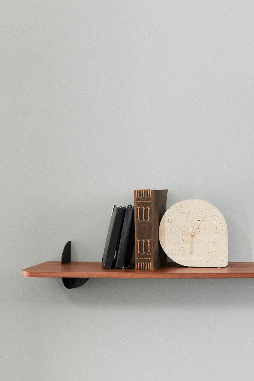 Półka AEDES orzech z czarnym wykończeniem AYTM Eye on Design