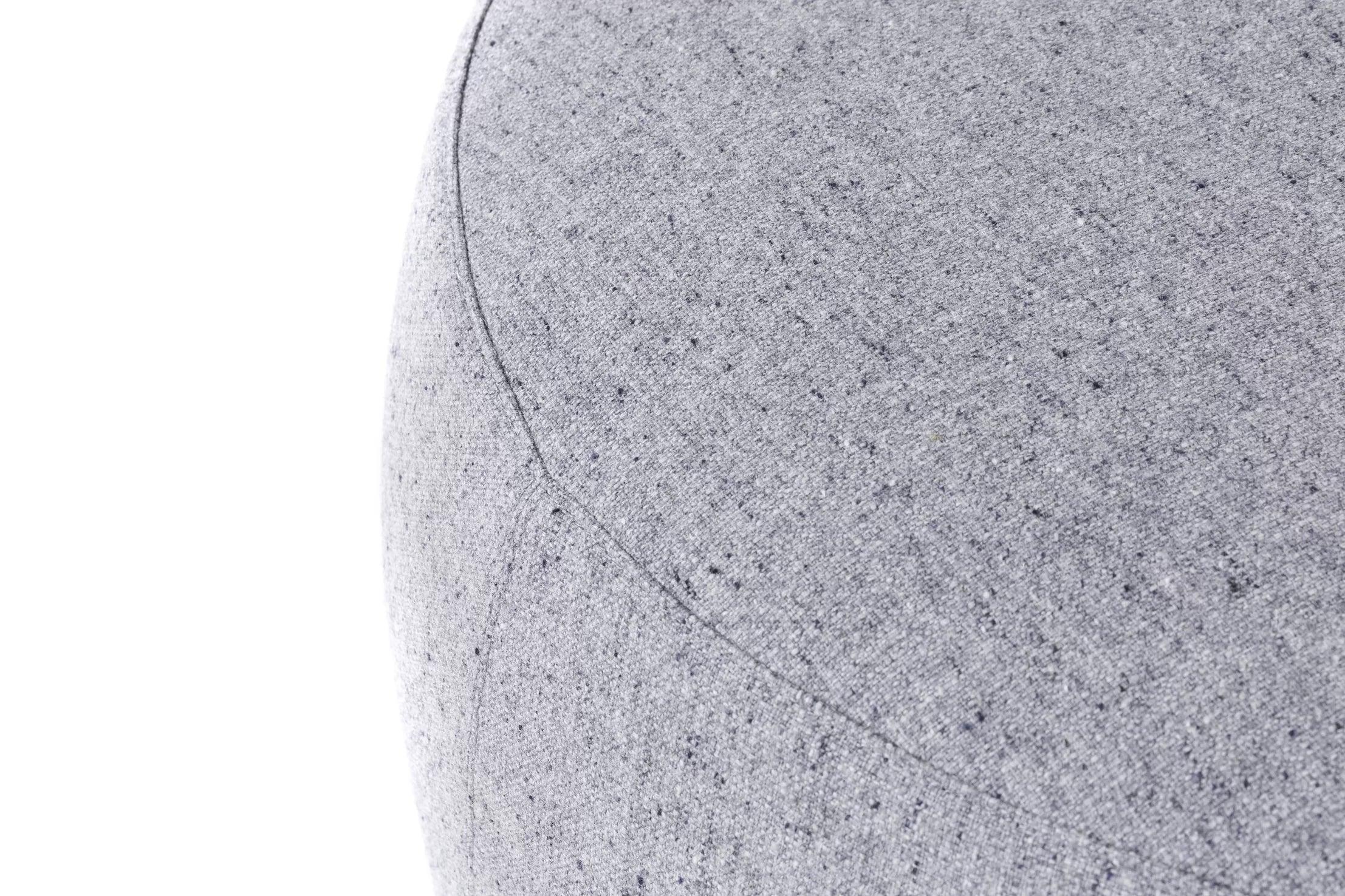 Puf POOOF tapicerowany Moooi Eye on Design