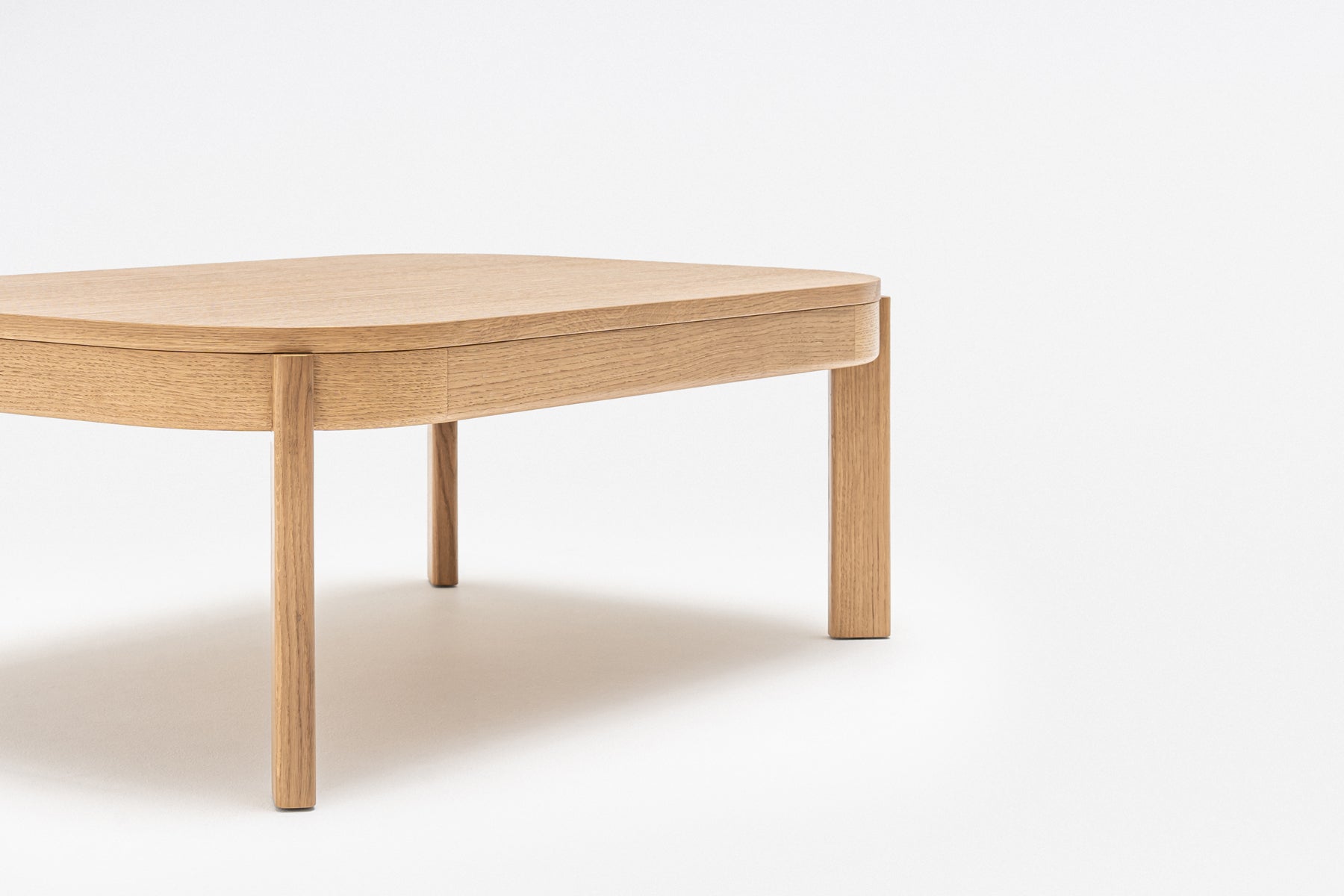 Stolík na kávu RAMP dubový dyha