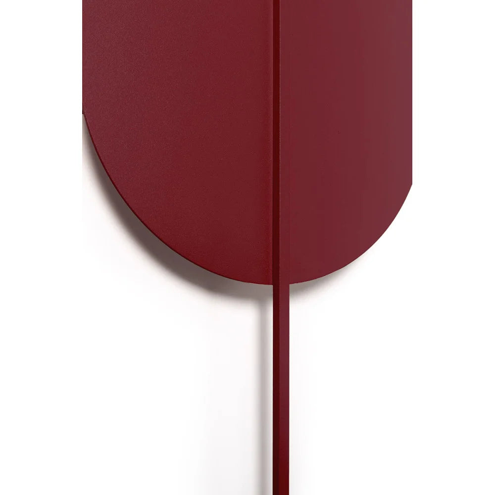 ROKKE wall lamp in burgundy