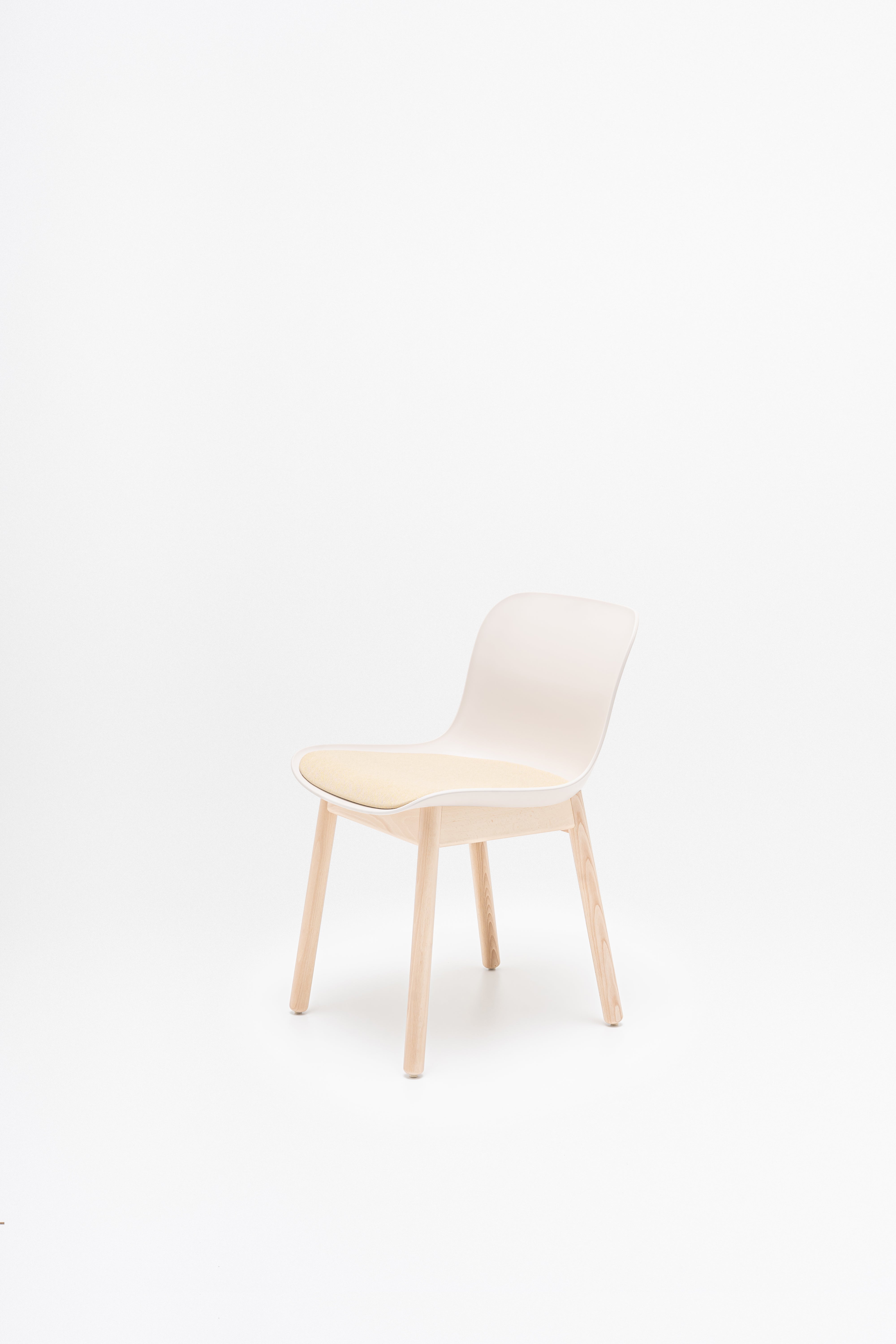 Chair Baltic 2 remix wooden base
