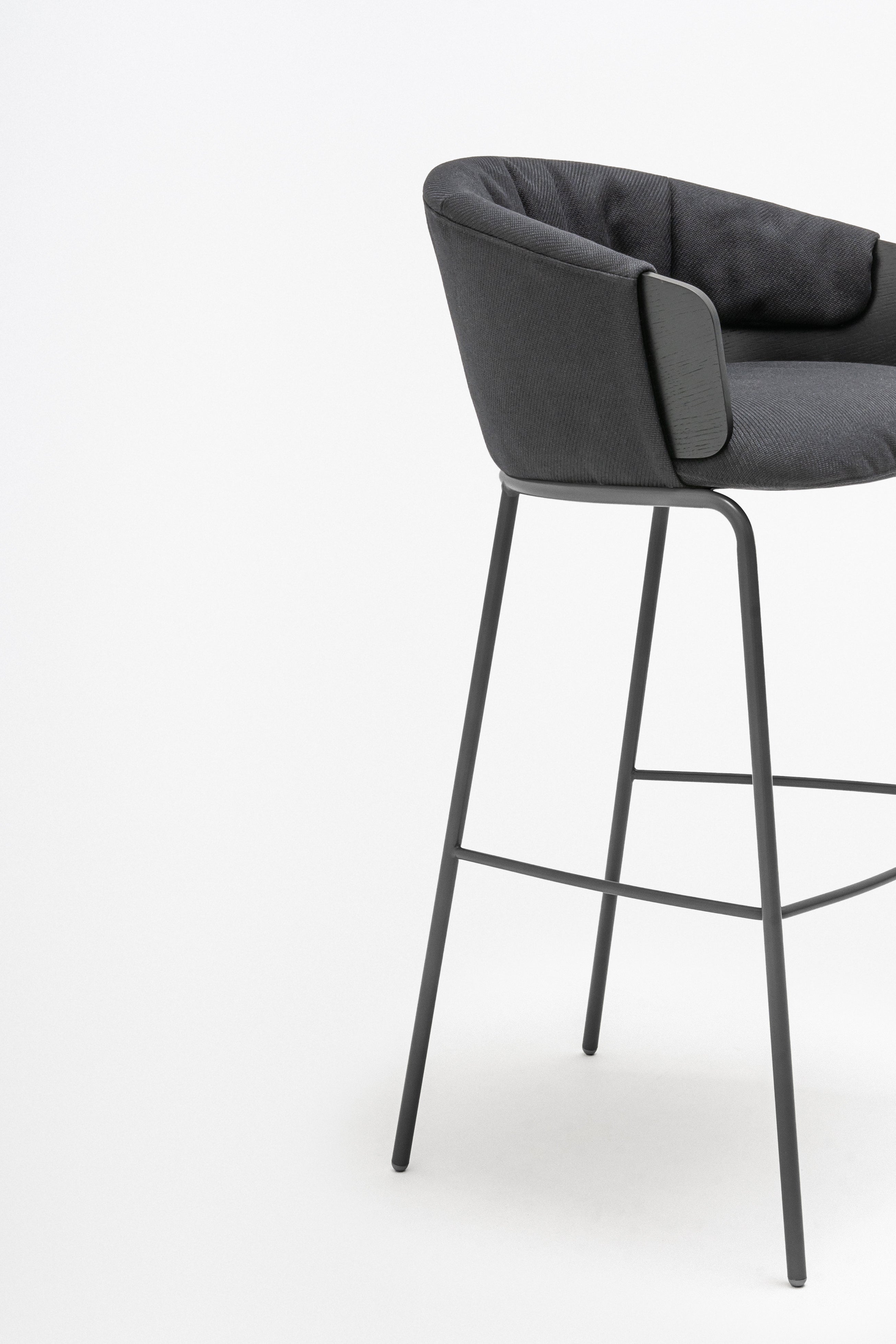 Barová stolička COLLAR s kovovou základňou