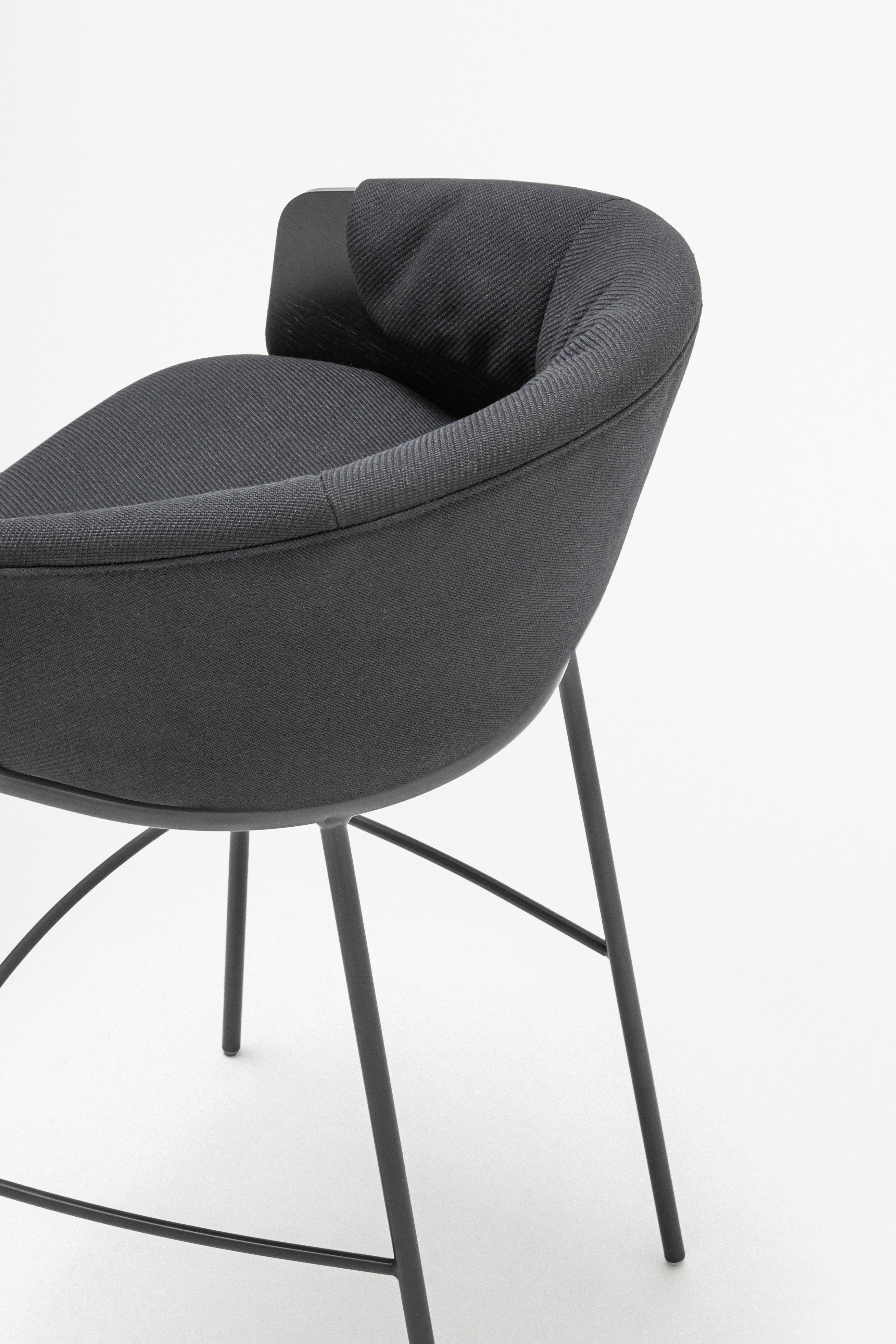 Barová stolička COLLAR s kovovou základňou