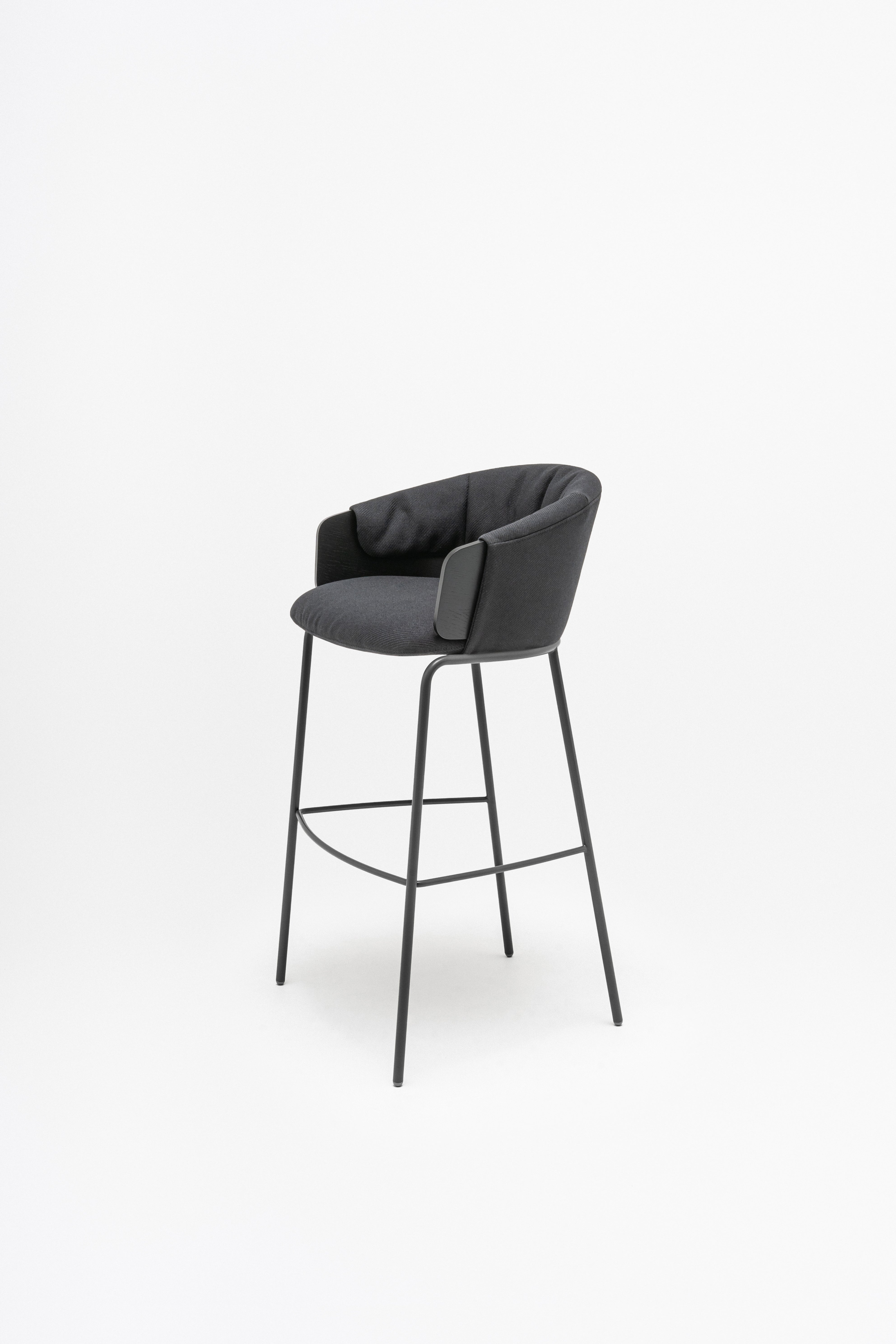 Barová stolička COLLAR s kovovou základňou