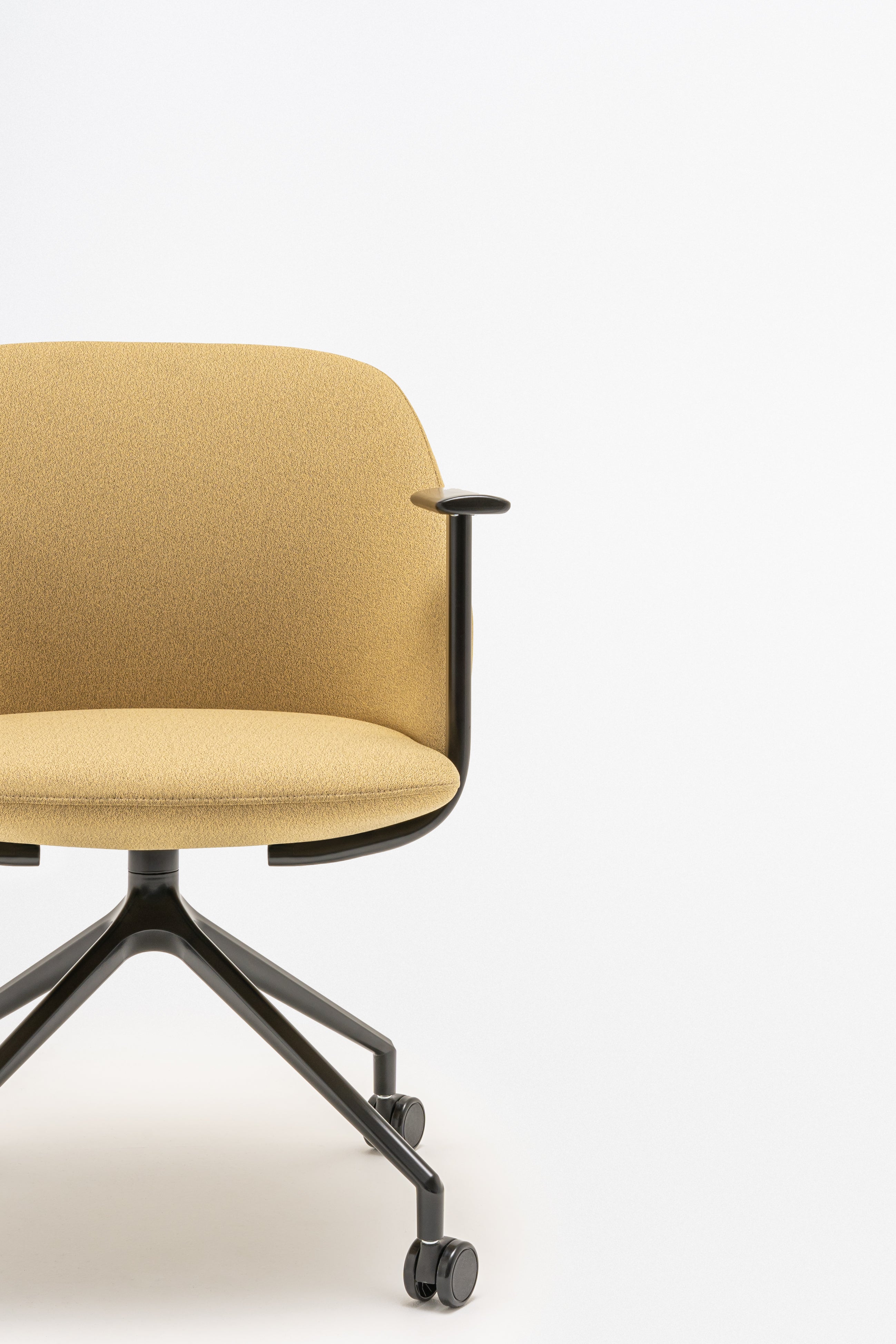 Otočný kreslo s nízkym operadlom PARALEL, kovová základňa s kolieskami na tvrdé povrchy