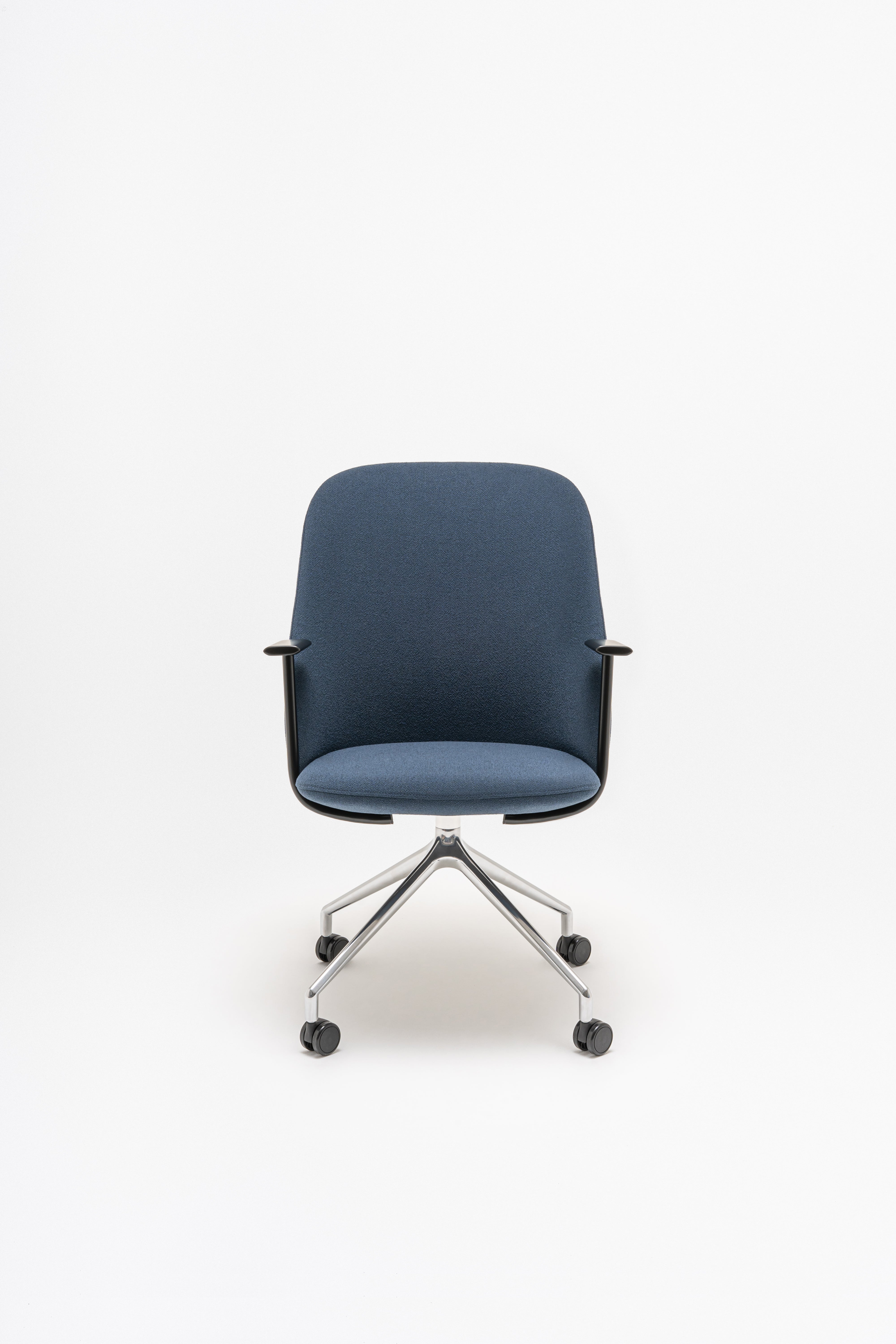 Kreslo s vysokým operadlom PARALEL leštené hliník