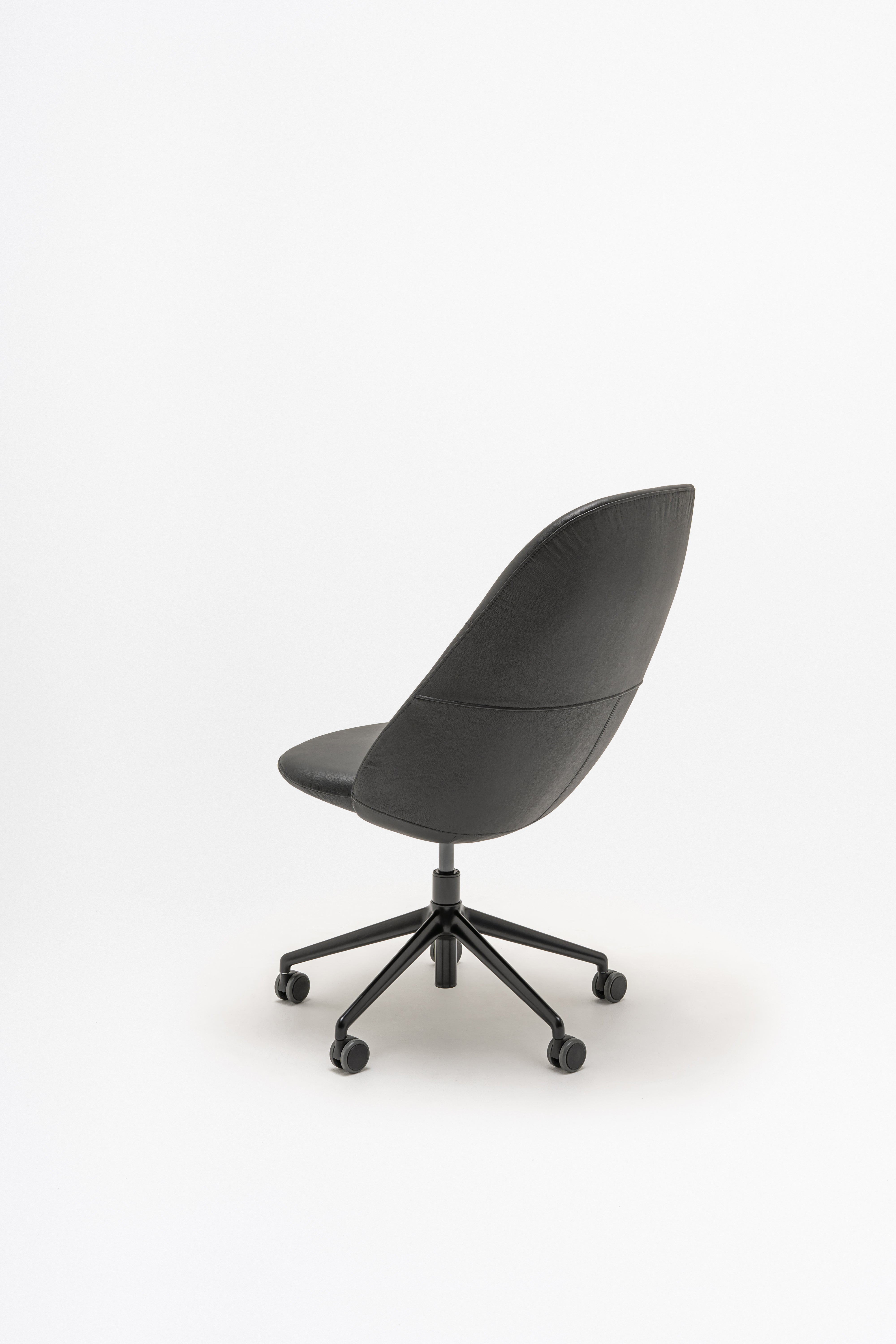 Conference armchair A regulated parallel base with wheels for hard surface