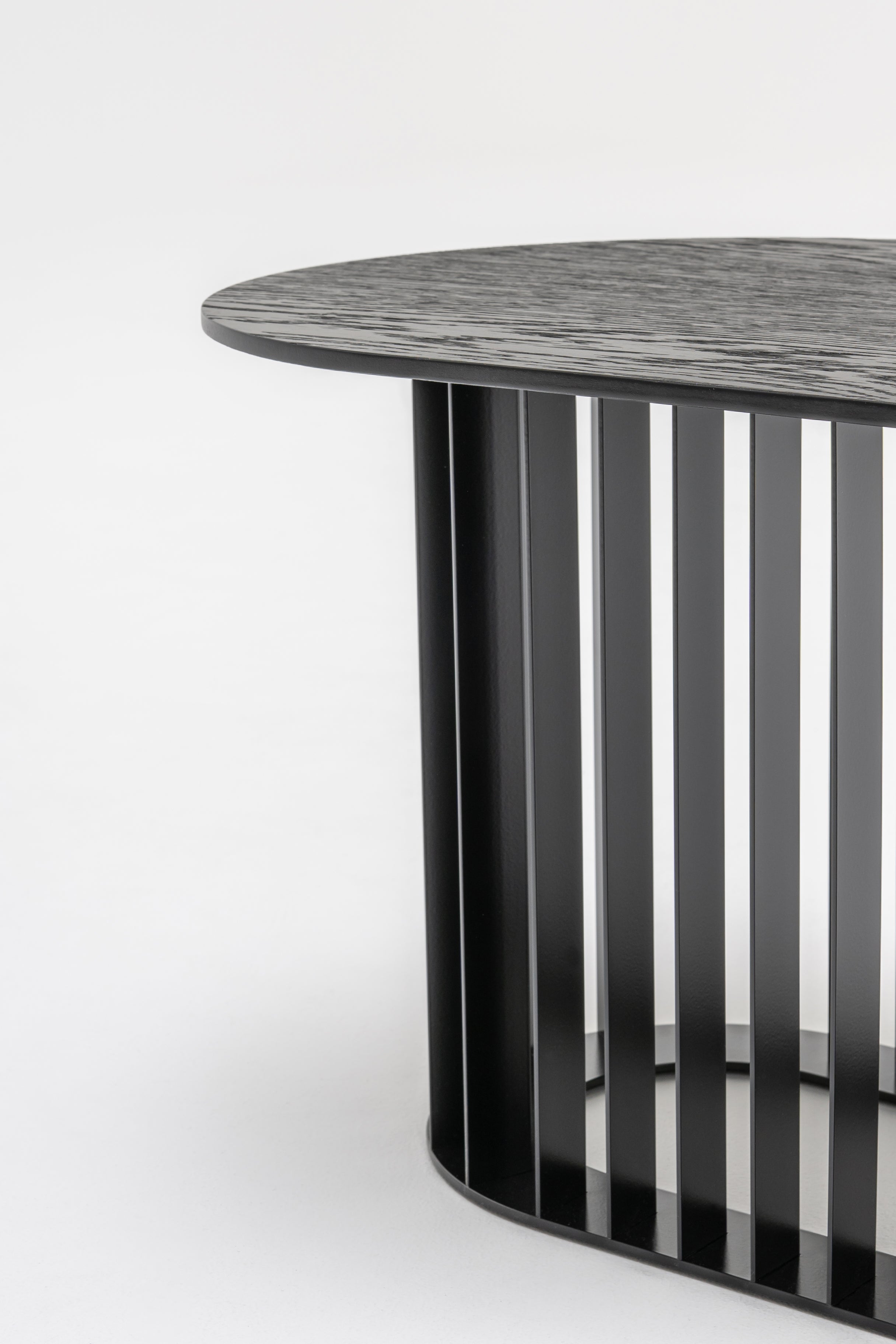 Kávový stolík ROLL dyha s kovovou základňou