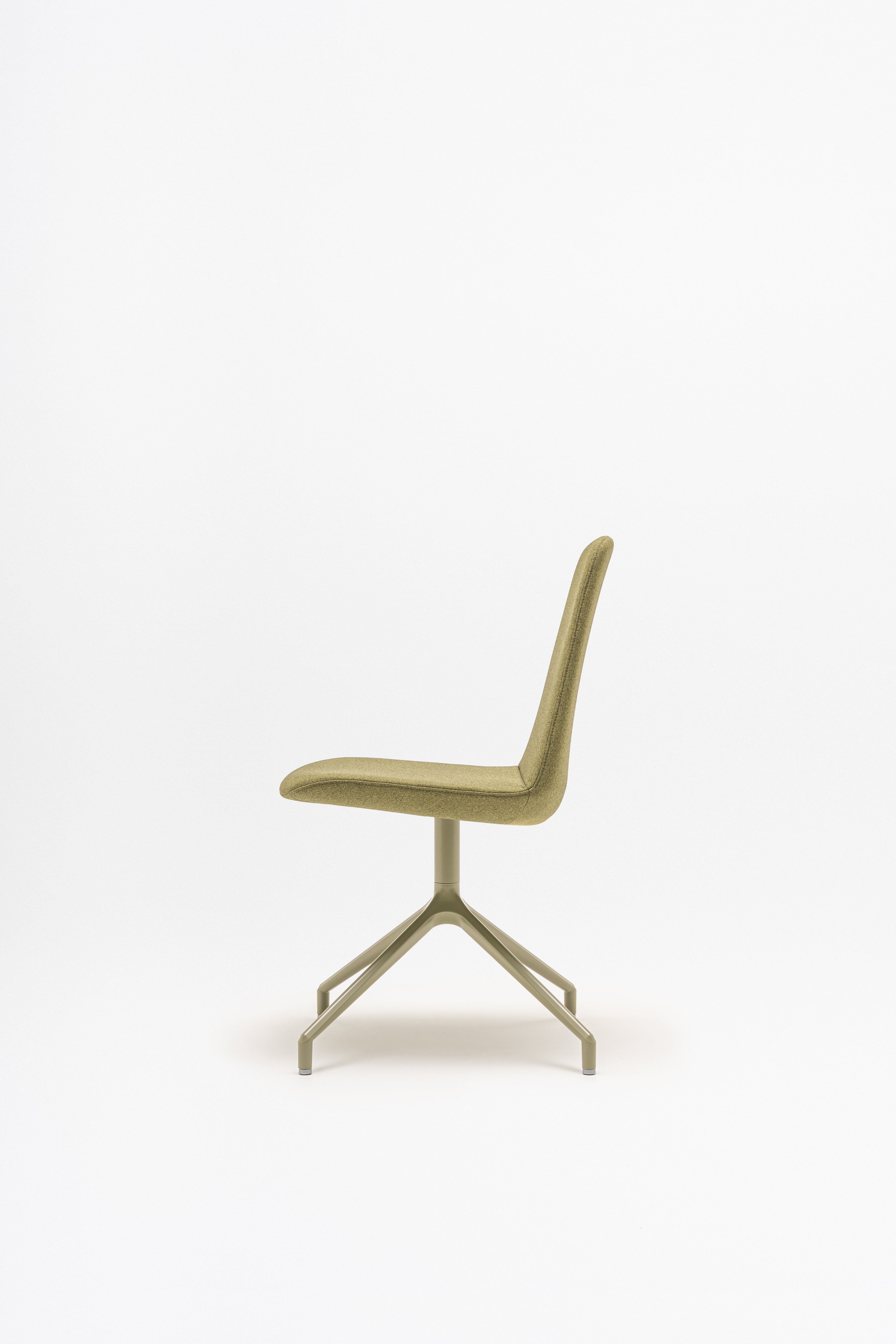 Otáčacie kreslo ULTI s hliníkovým podstavcom