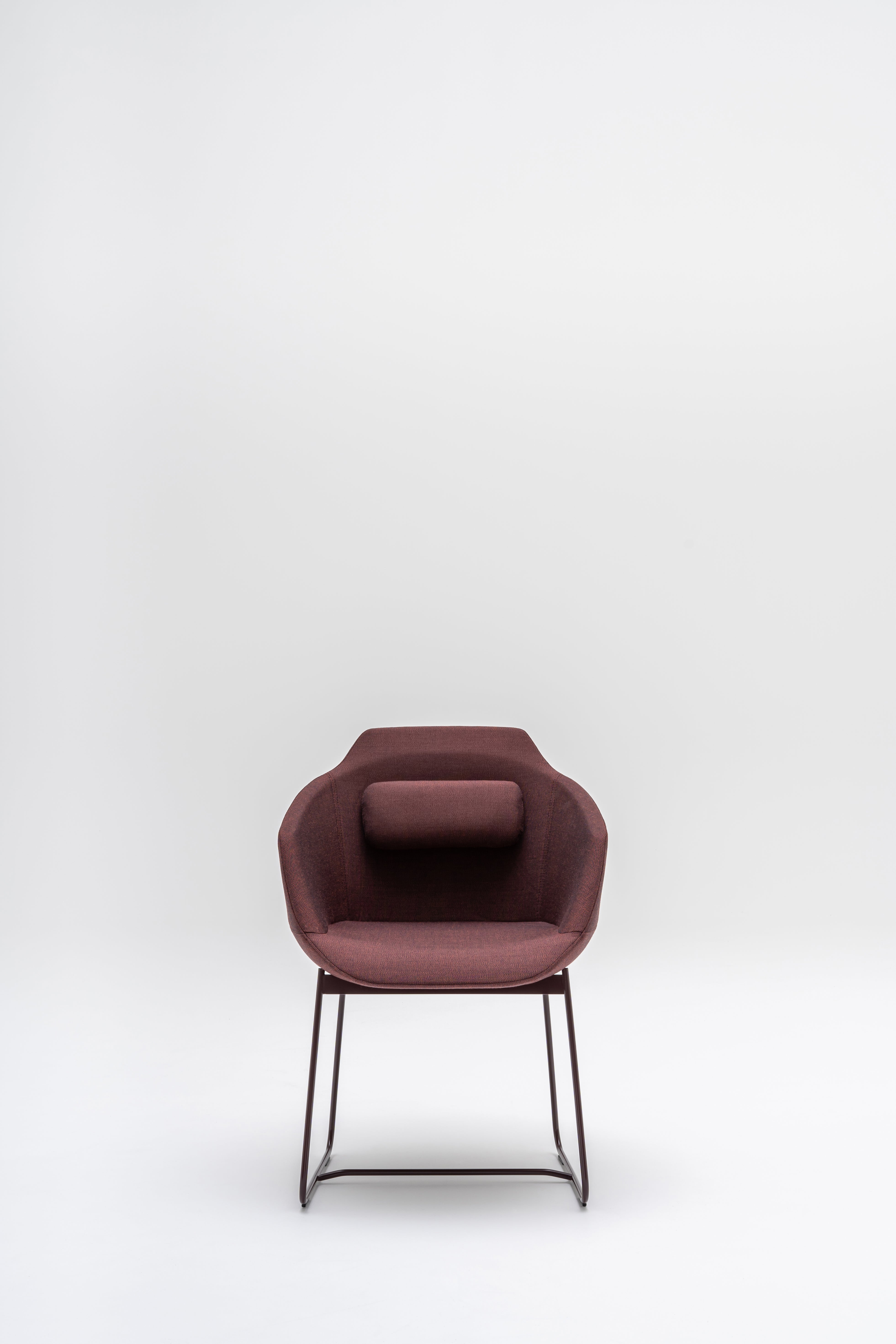 Stolička ULTRA s podstavcom na klzákoch na tvrdú podlahu