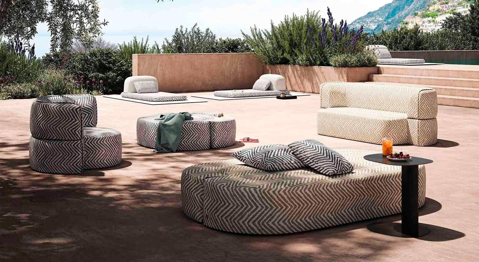 Siedzisko zewnętrzne CAILLOU jasnobeżowy Liu Jo Living Eye on Design