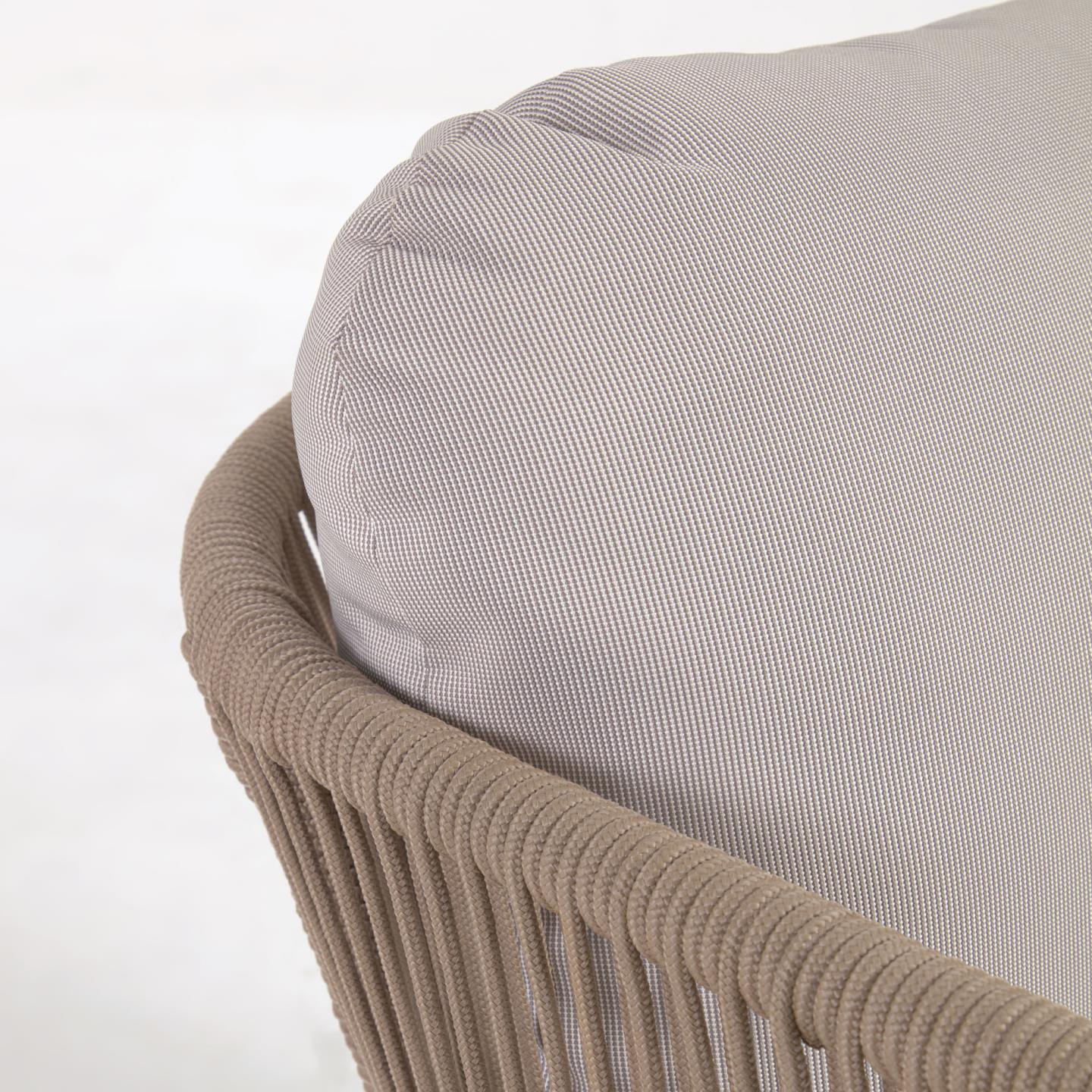 Sofa 3-osobowa zewnętrzna CATALINA beżowy z wykończeniem z litego drewna La Forma Eye on Design