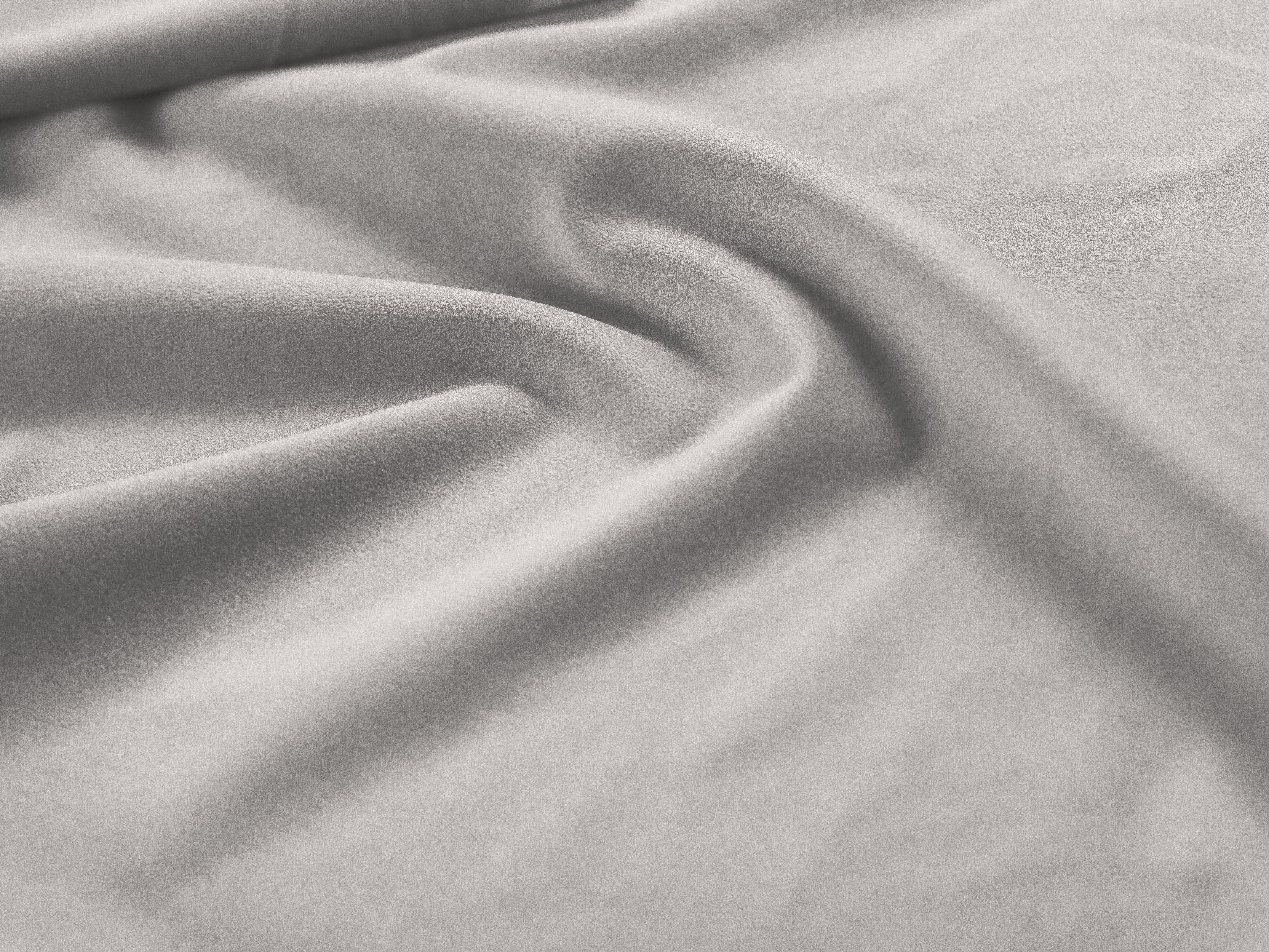 Sofa aksamitna 2-osobowa BALI srebrny z czarną podstawą Cosmopolitan Design Eye on Design