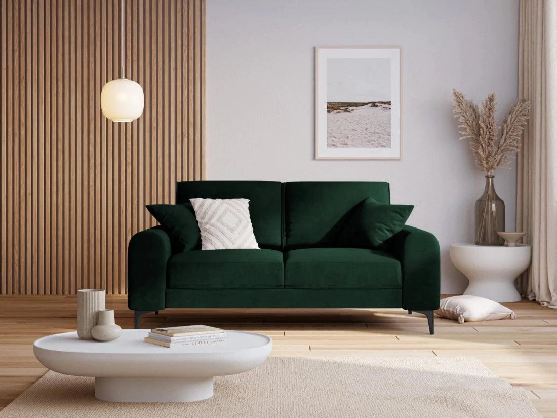 Sofa aksamitna 2-osobowa MADARA butelkowa zieleń z czarną podstawą Mazzini Sofas Eye on Design