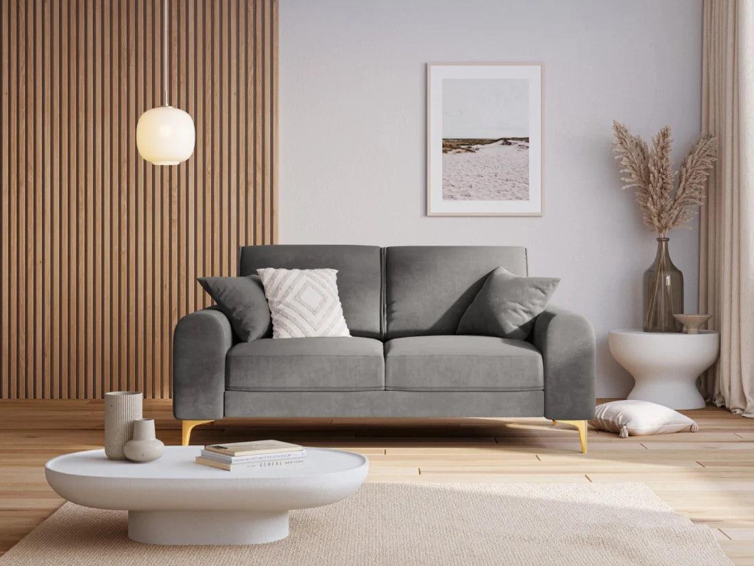 Sofa aksamitna 2-osobowa MADARA szary ze złotą podstawą Mazzini Sofas Eye on Design