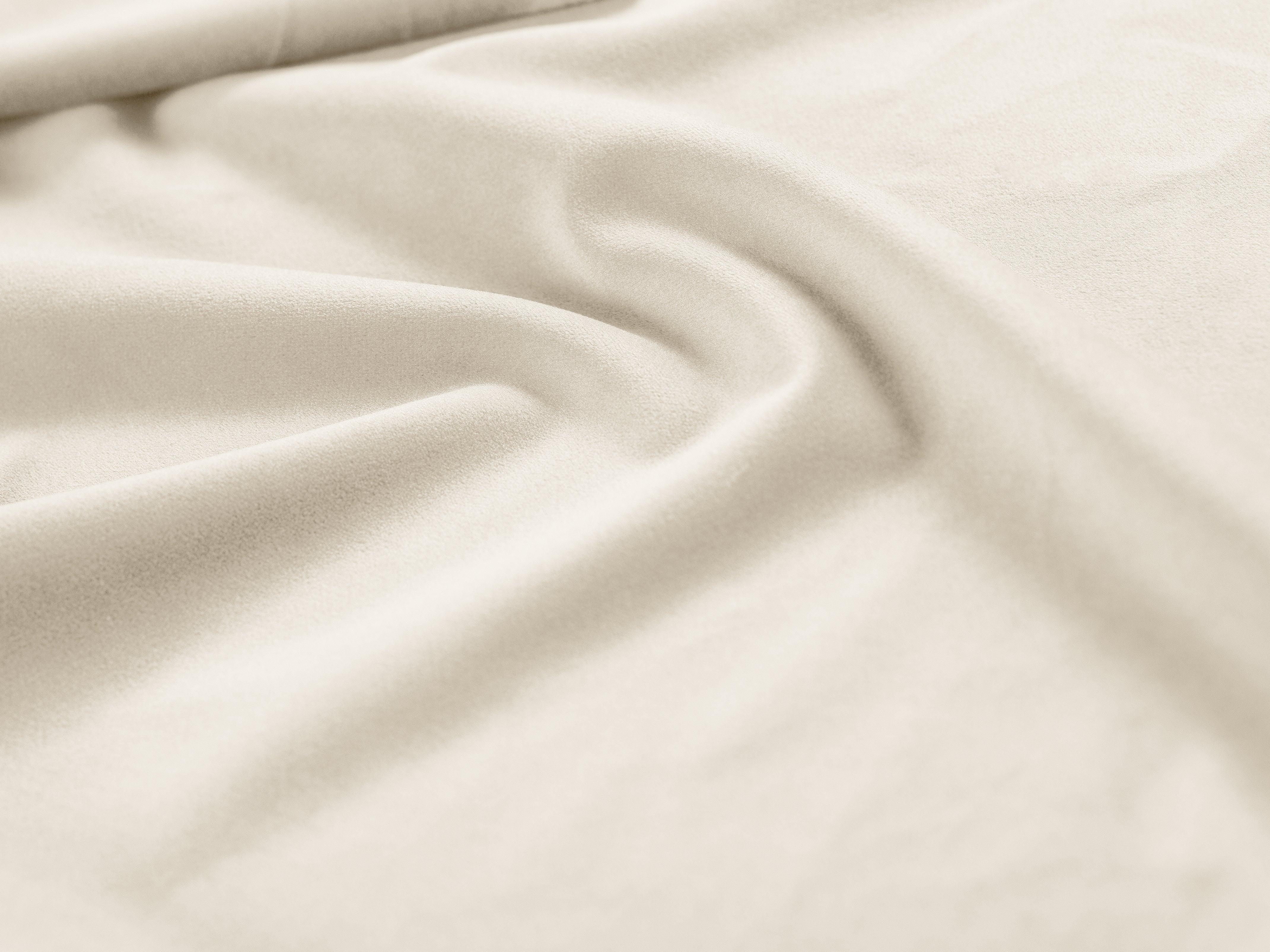 Sofa aksamitna 3-osobowa BALI jasnobeżowy z czarną podstawą Cosmopolitan Design Eye on Design