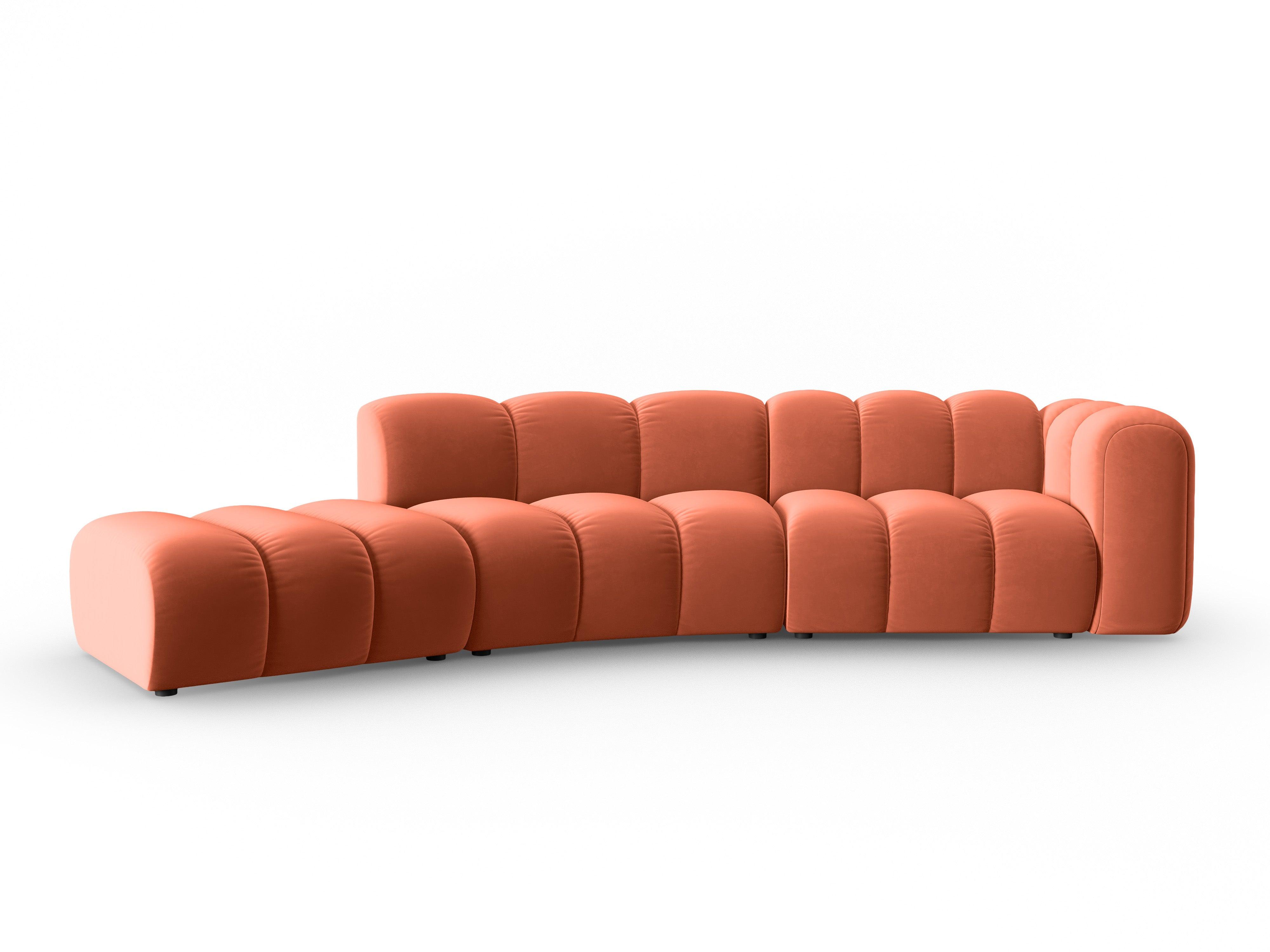 Sofa aksamitna 5-osobowa lewostronna SKYLER koralowy Interieurs 86 Eye on Design