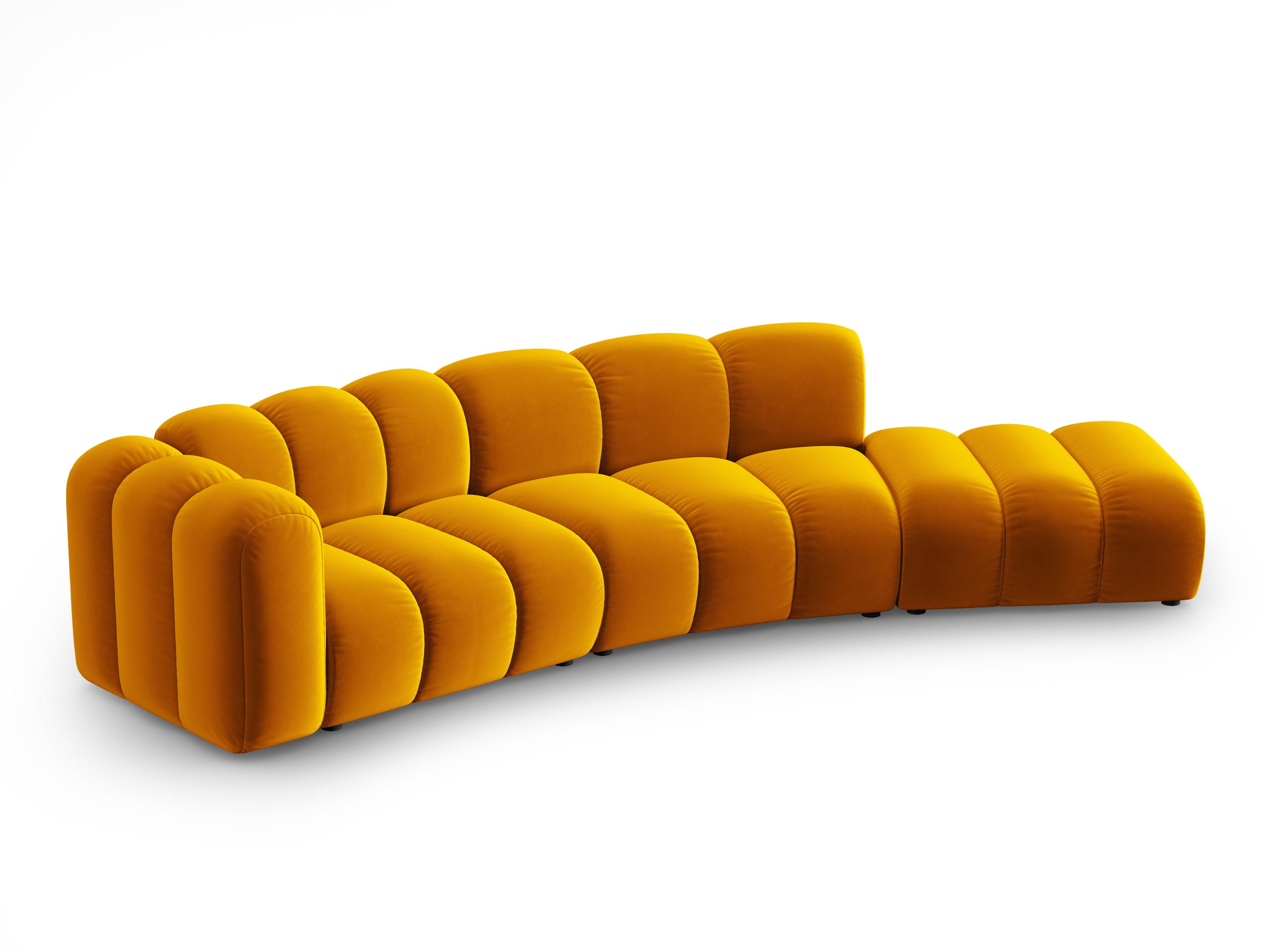 Sofa aksamitna 5-osobowa prawostronna SKYLER musztardowy Interieurs 86 Eye on Design