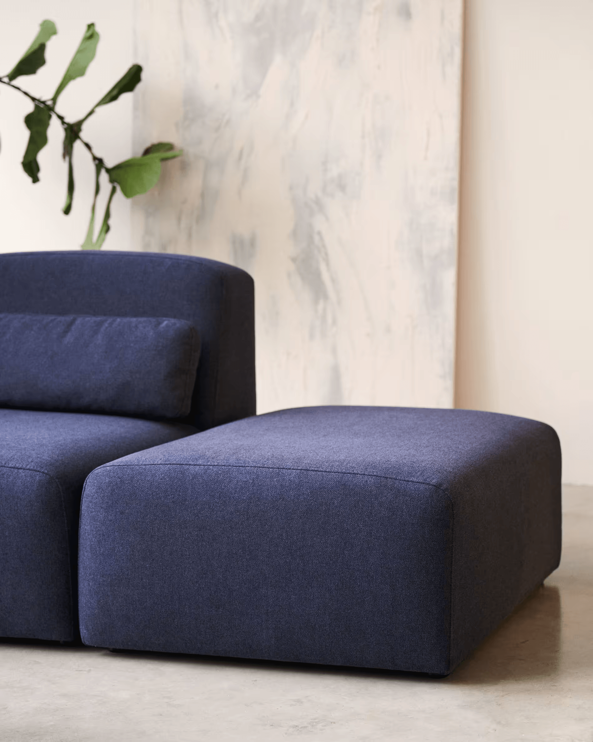Sofa modułowa NEOM - puf niebieski La Forma Eye on Design