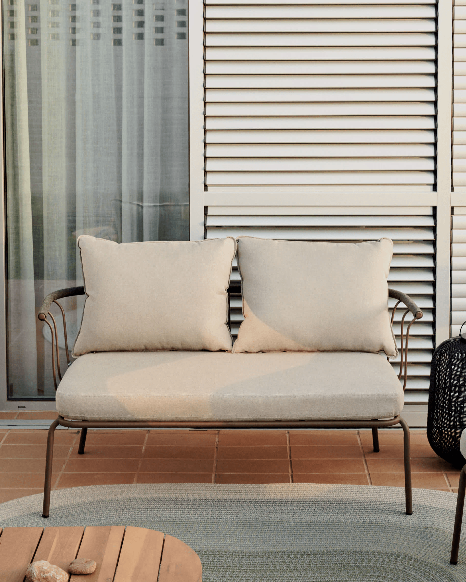 Sofa ogrodowa 2-osobowa SALGUER zielony La Forma Eye on Design