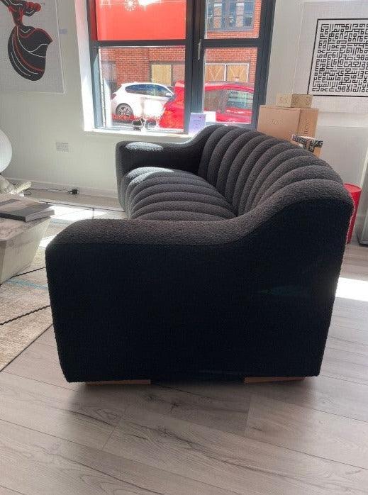 Sofa w tkaninie boucle KELLY czarny Eichholtz Eye on Design