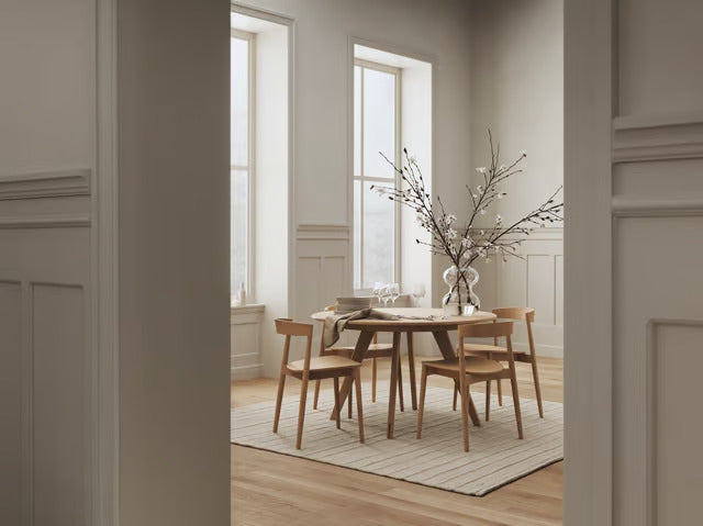 Stôl SOFT MOOD s podstavou z bieleného dubového dreva