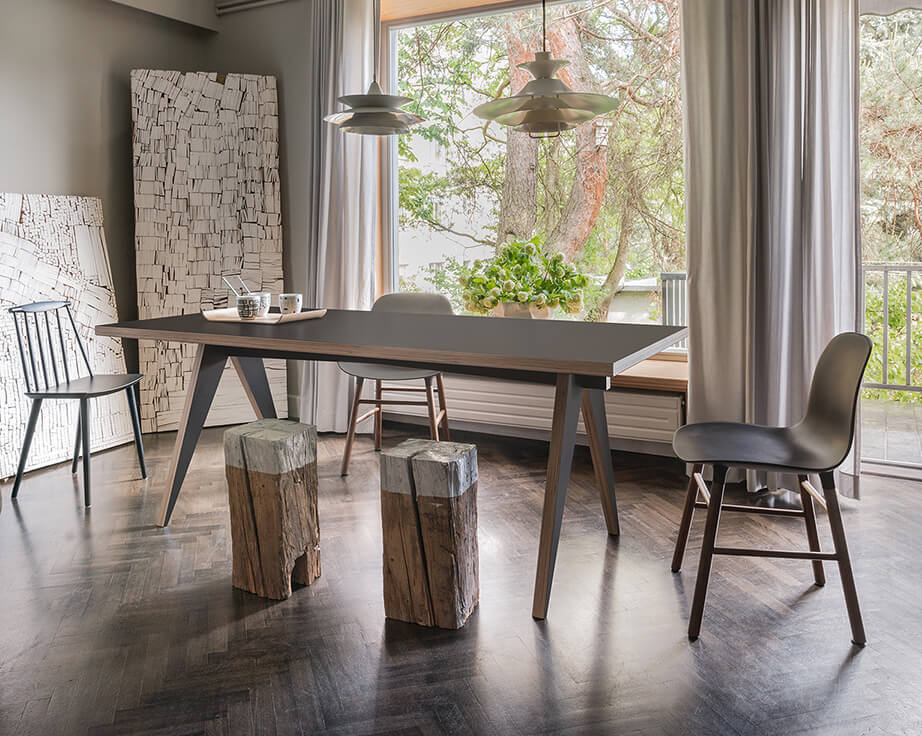 Stôl ST CALIPERS čierny