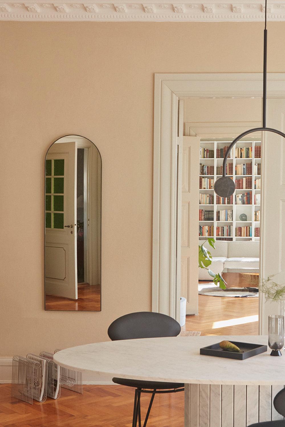 Stojak na czasopisma CURVA taupe AYTM Eye on Design