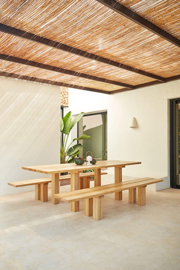 Stół BANDA drewno sosnowe Teulat Eye on Design