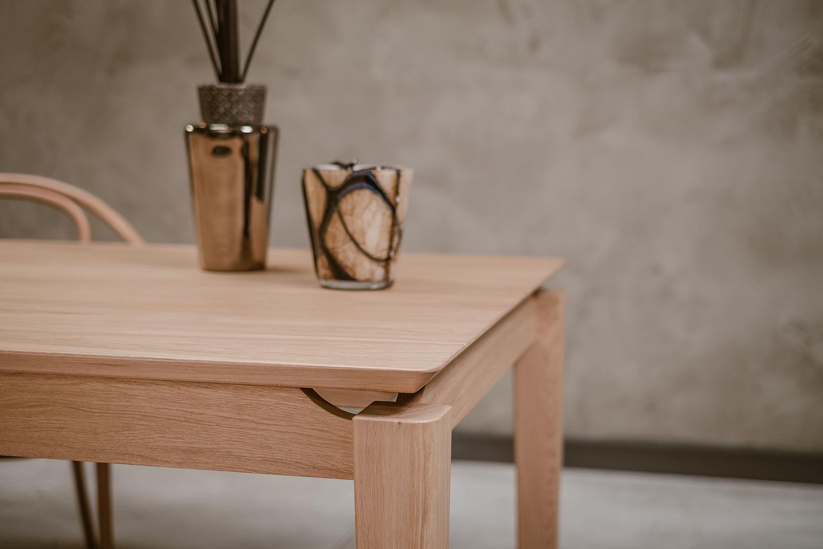 Stół CHAMFER lite drewno Selfia Eye on Design