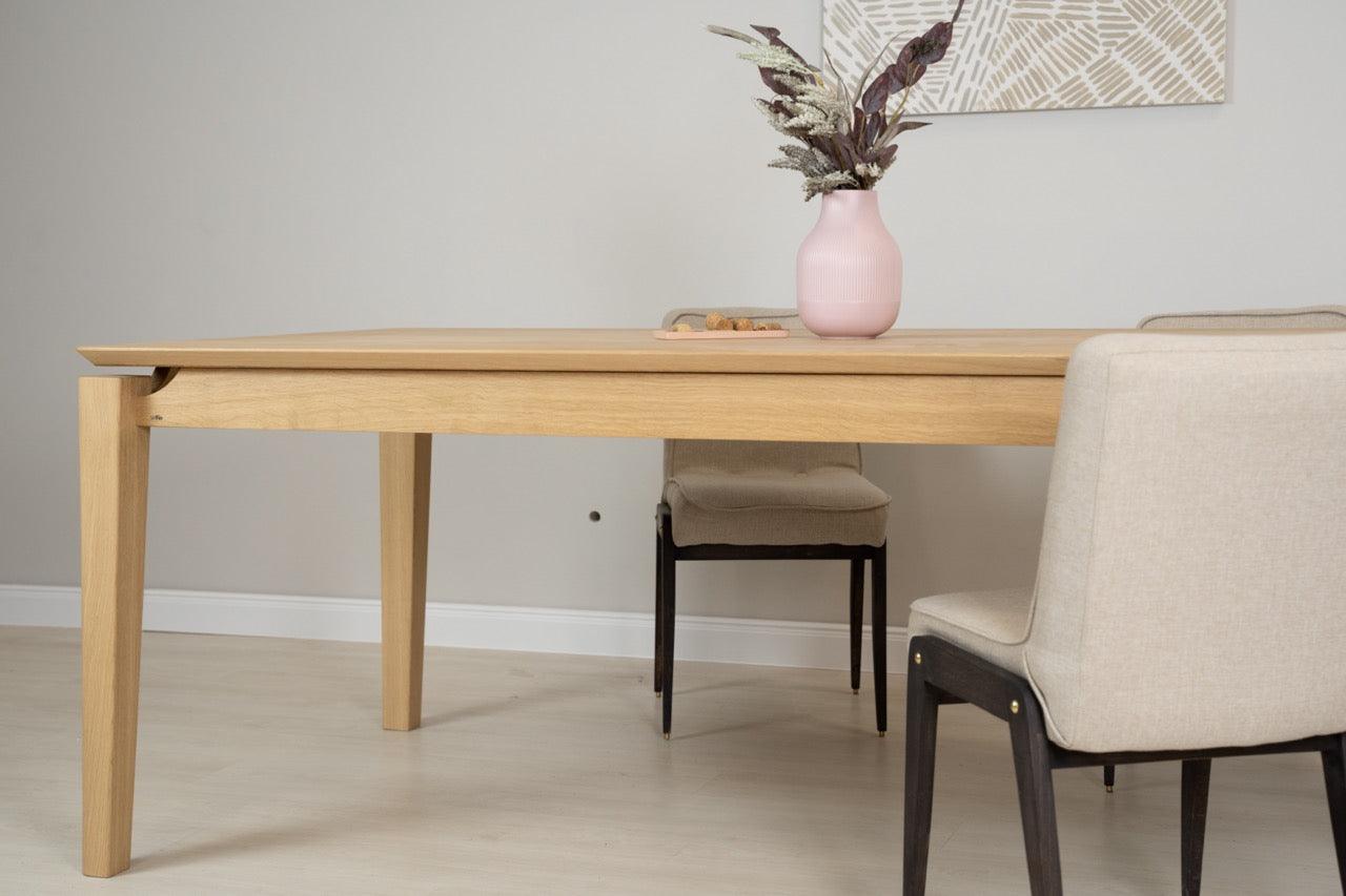 Stół CHAMFER lite drewno Selfia Eye on Design