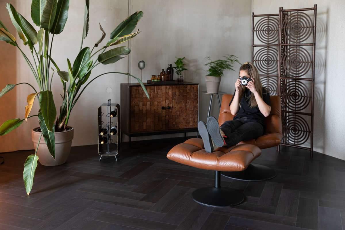 Stołek BAR VINTAGE brązowy Dutchbone Eye on Design