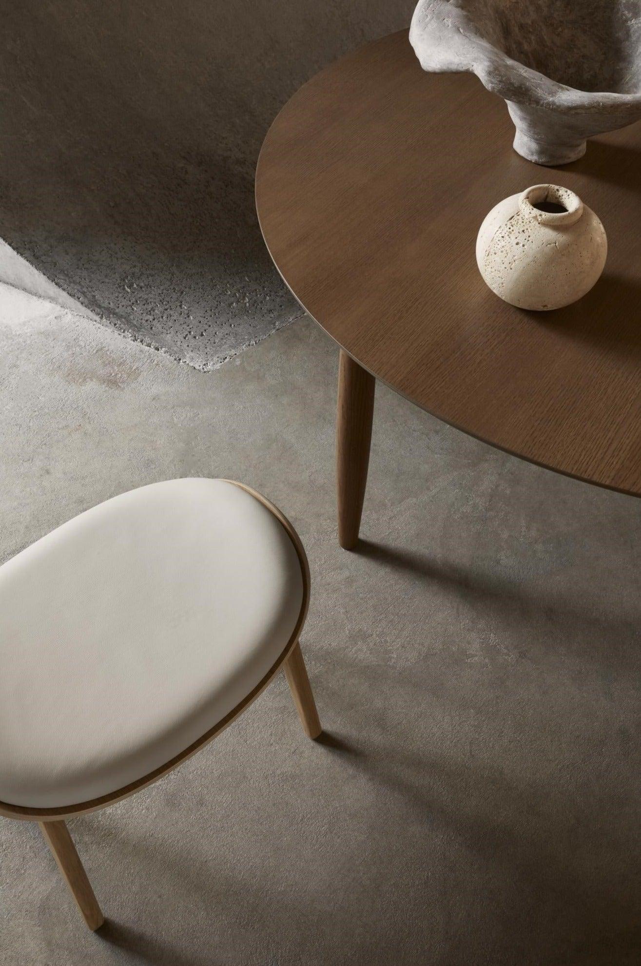 Stołek ELEPHANT dębowy NORR11 Eye on Design