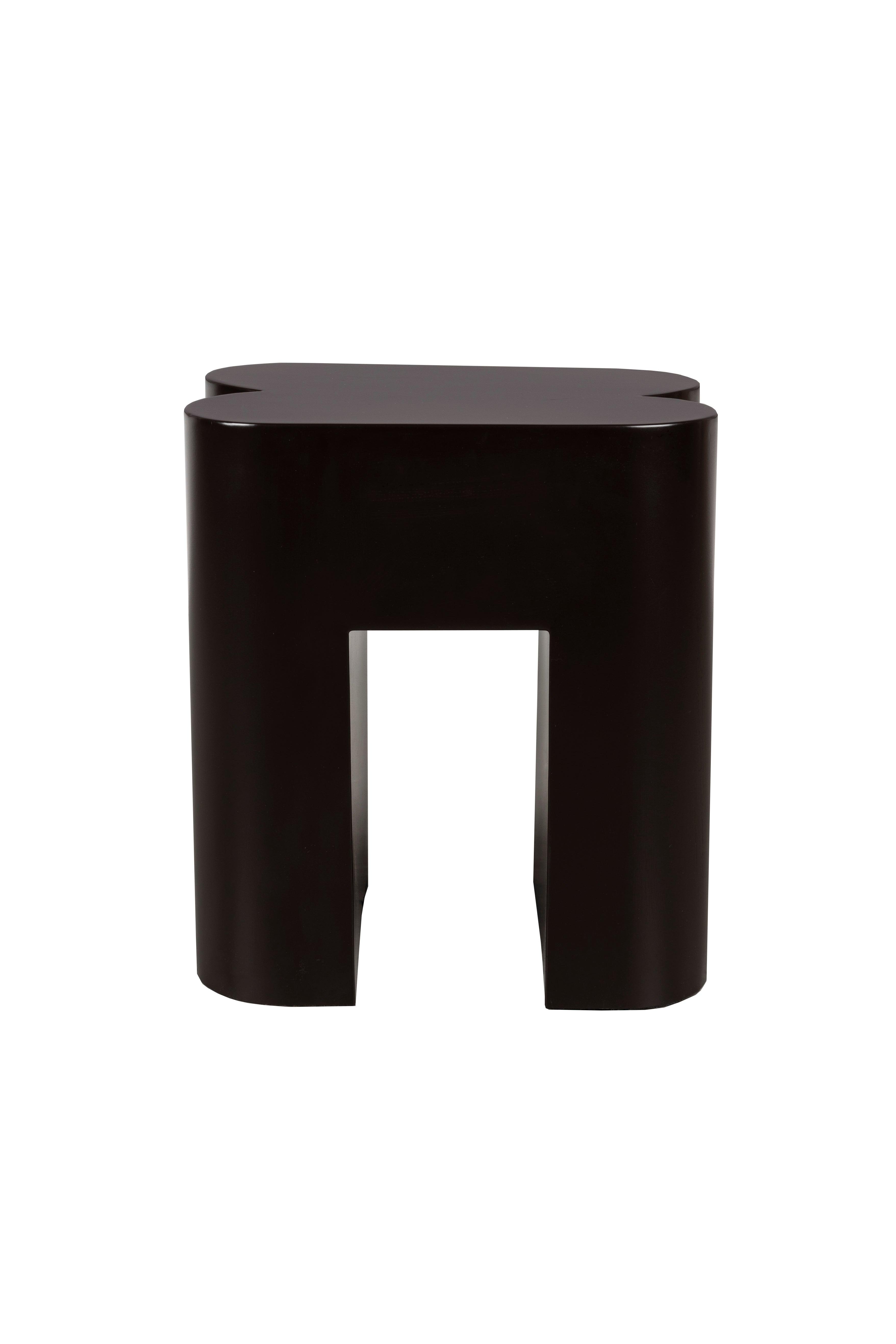 Stołek SHAPE ciemnobrązowy Zuiver Eye on Design