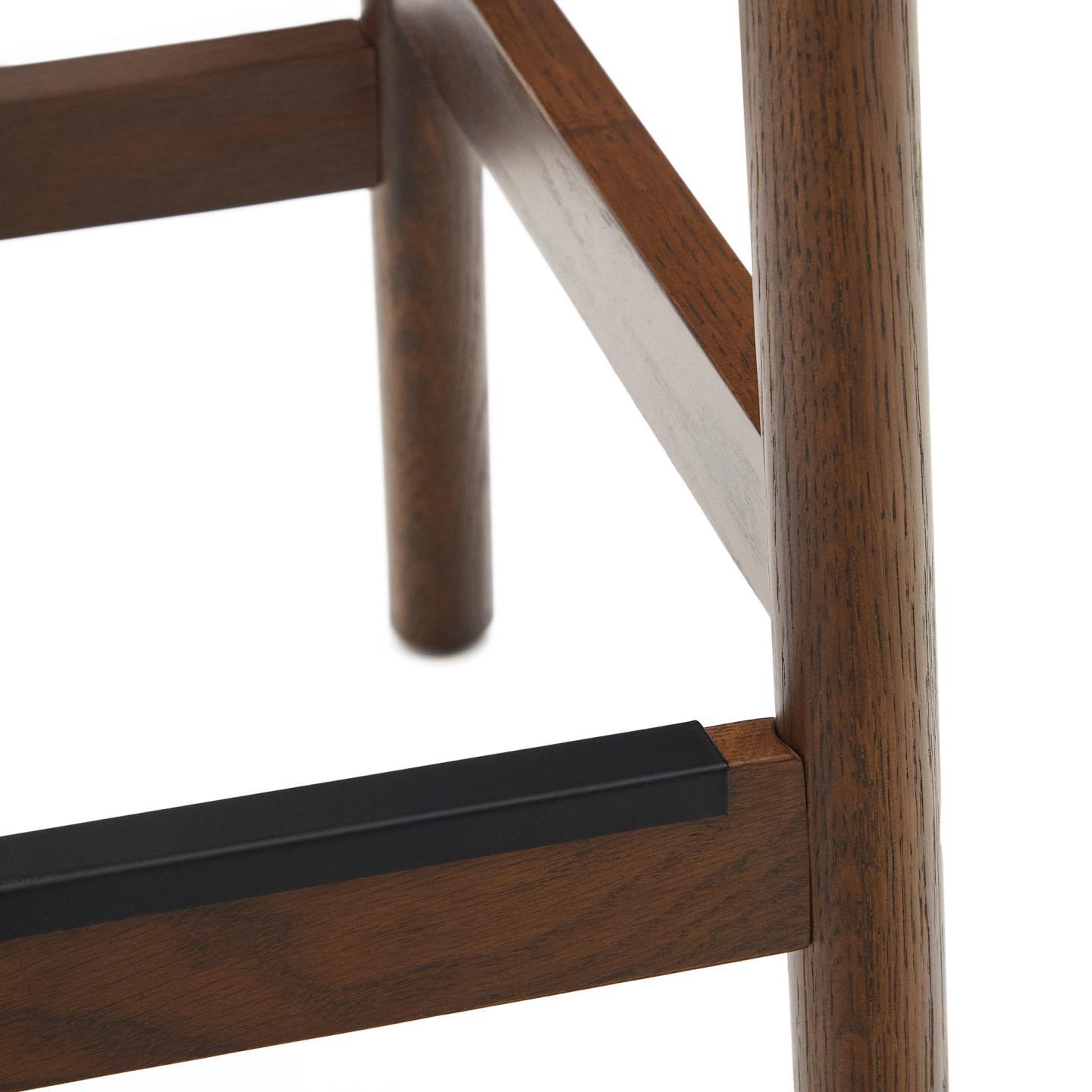 Stołek YALIA orzechowe drewno dębowe La Forma Eye on Design