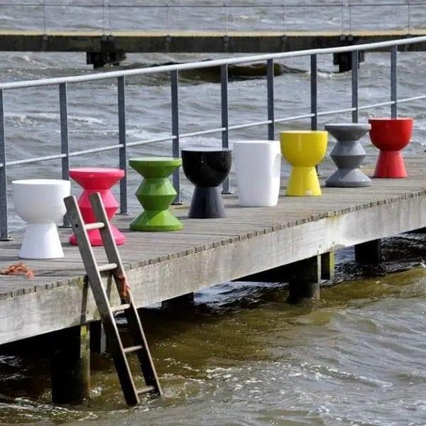 Stołek ZIG ZAG koralowy Pols Potten Eye on Design