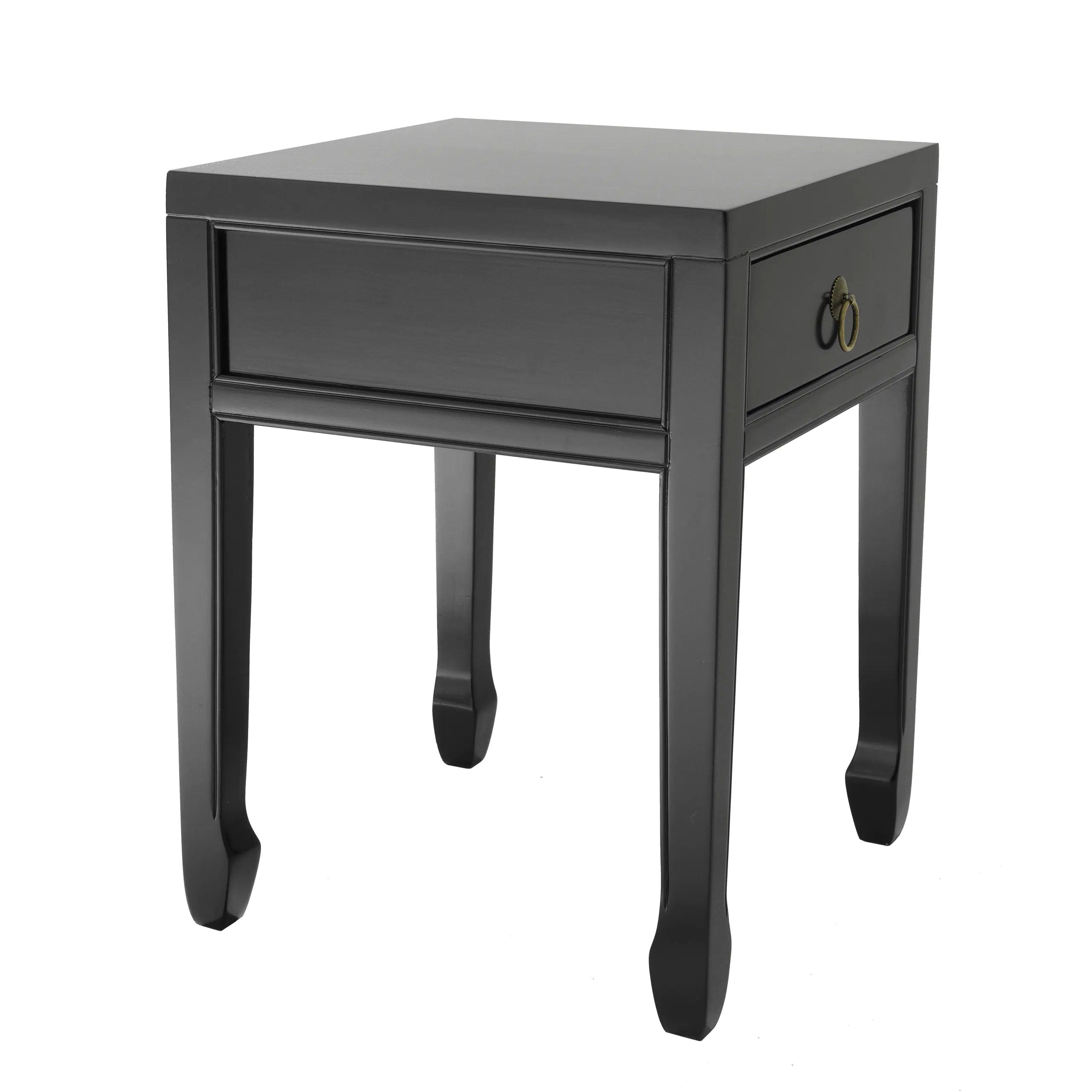 Stolik boczny CHINESE LOW czarny Eichholtz Eye on Design