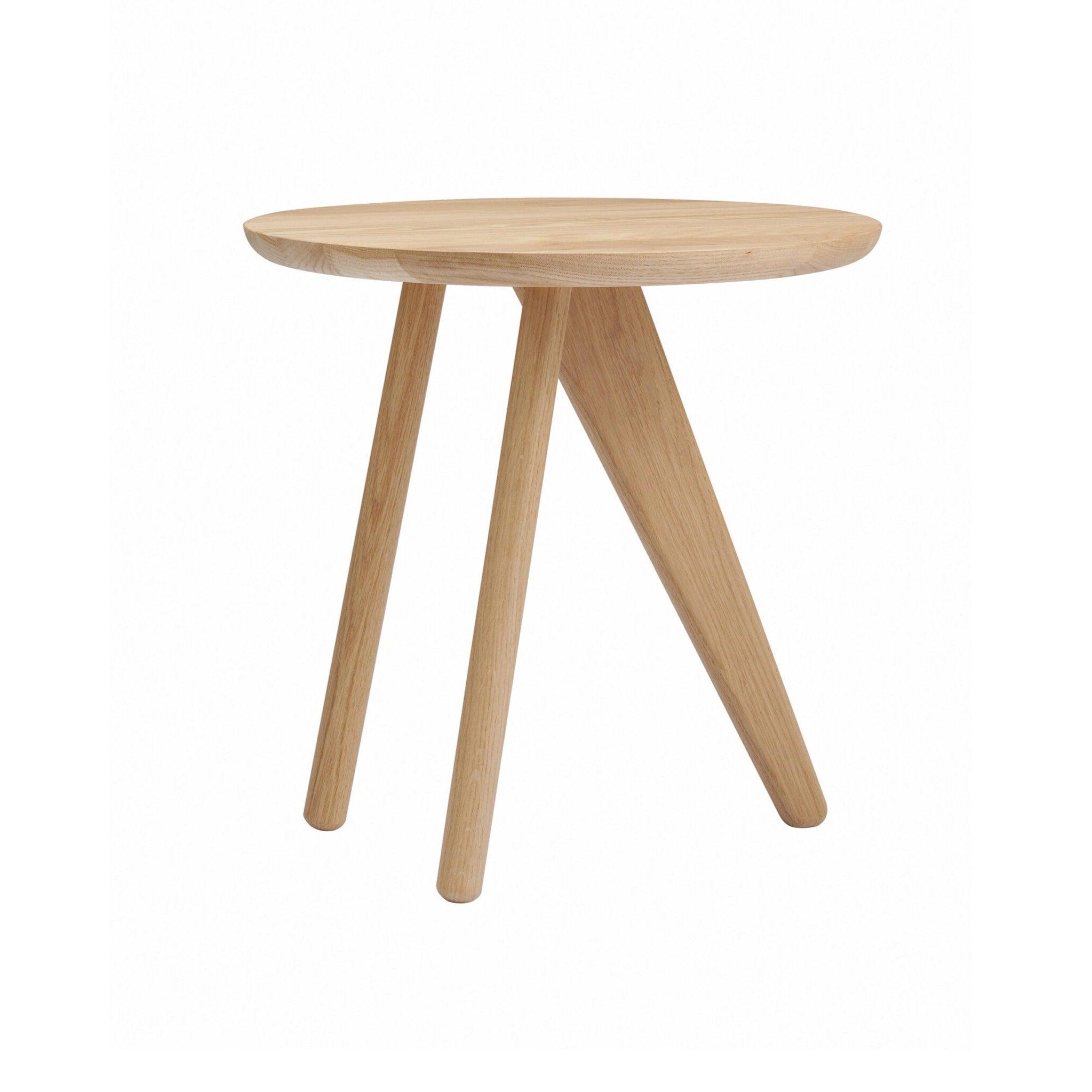 Stolik boczny FIN dębowy NORR11 Eye on Design