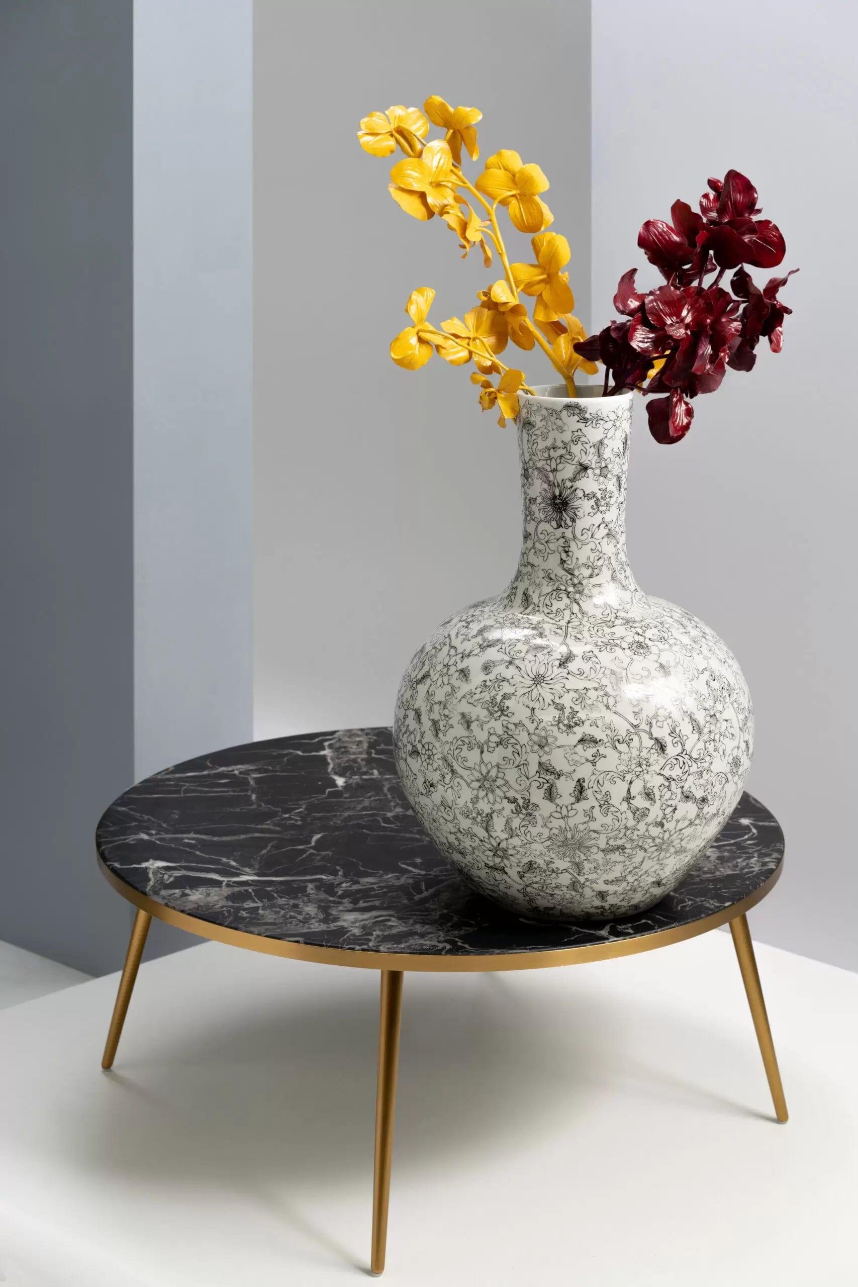 Stolik kawowy MARBLE LOOK czarny ze złotą podstawą Pols Potten Eye on Design