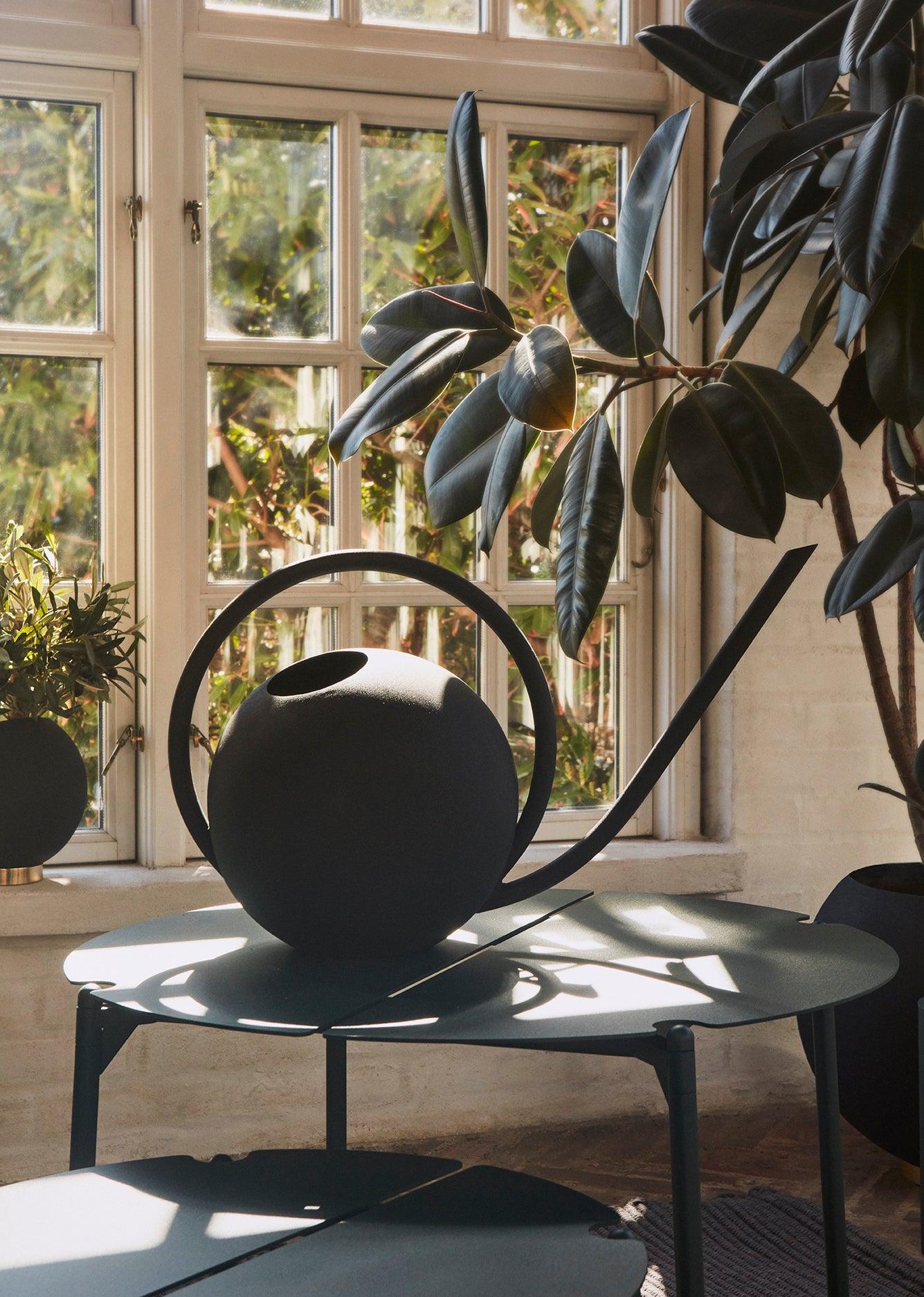 Stolik kawowy NOVO czarny AYTM Eye on Design