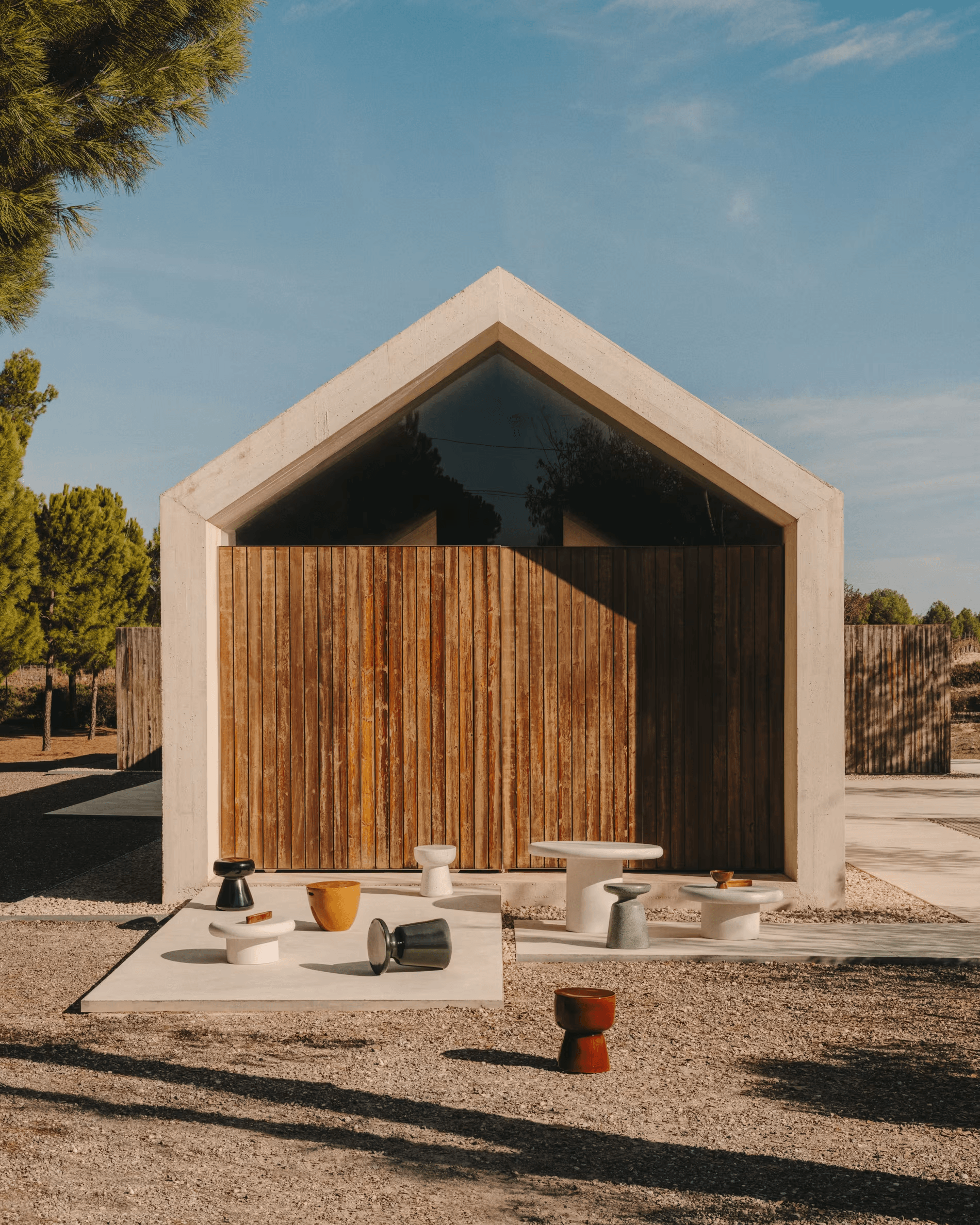 Stolik pomocniczy ogrodowy MESQUIDA zielone lastryko La Forma Eye on Design