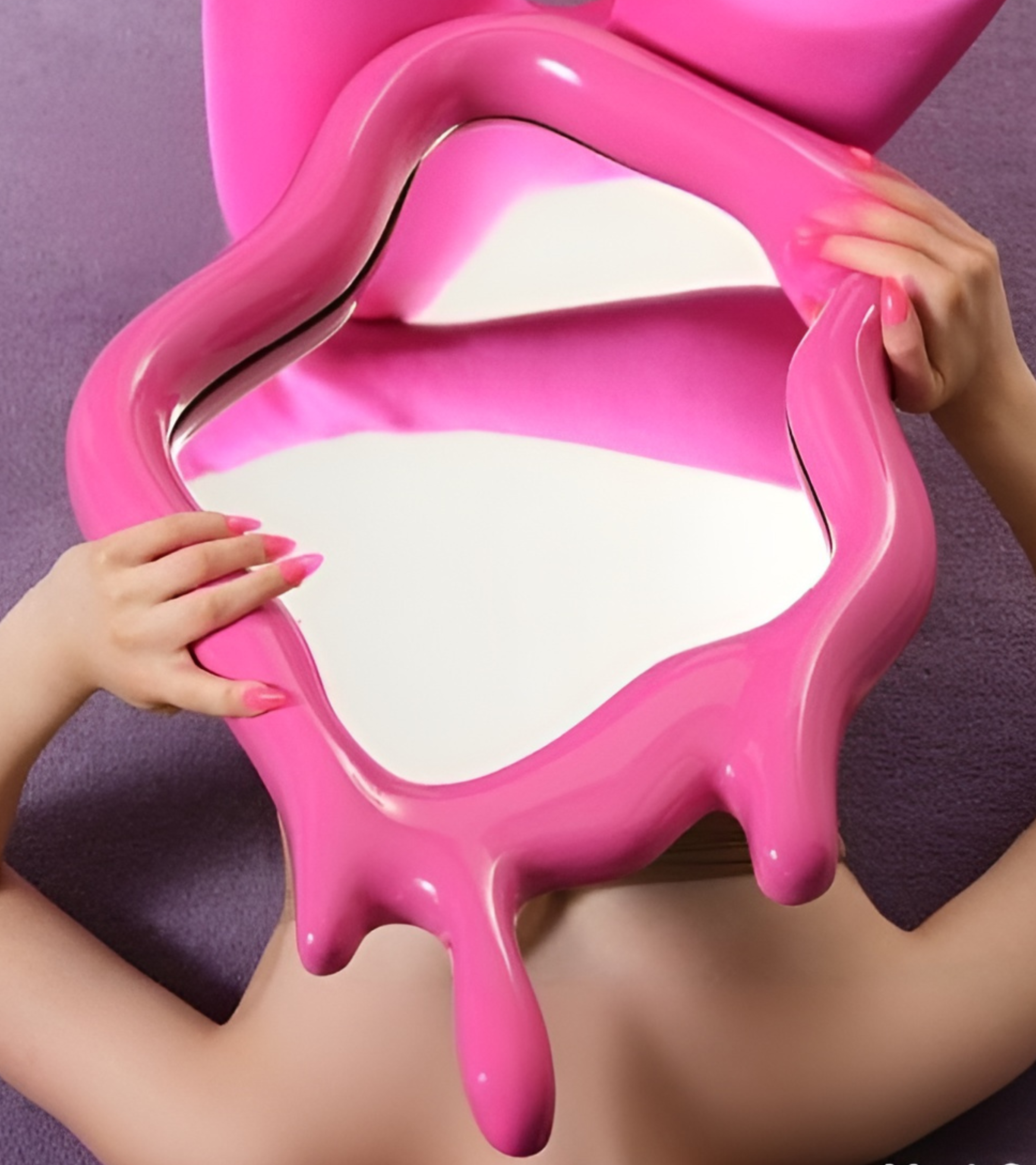 MELTING OVAL pink mirror