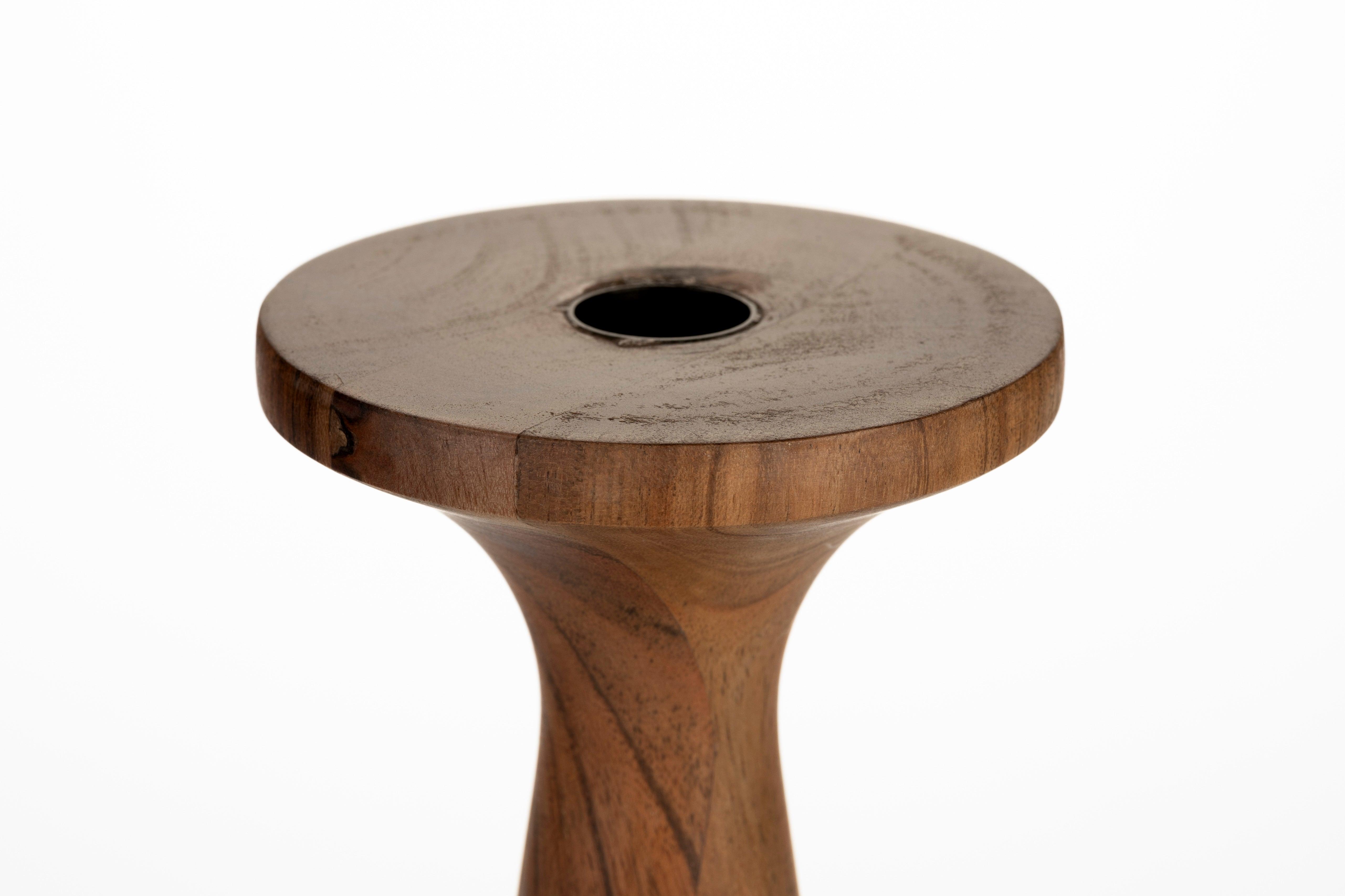 Świecznik FLAMES drewno mango Zuiver Eye on Design