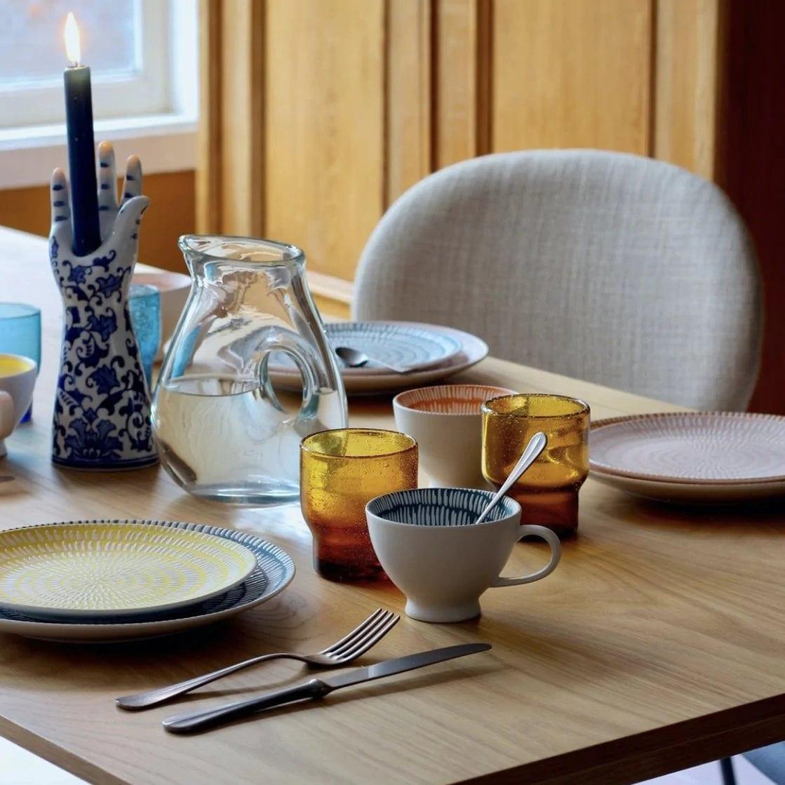 Świecznik HANDS UP niebieski Pols Potten Eye on Design