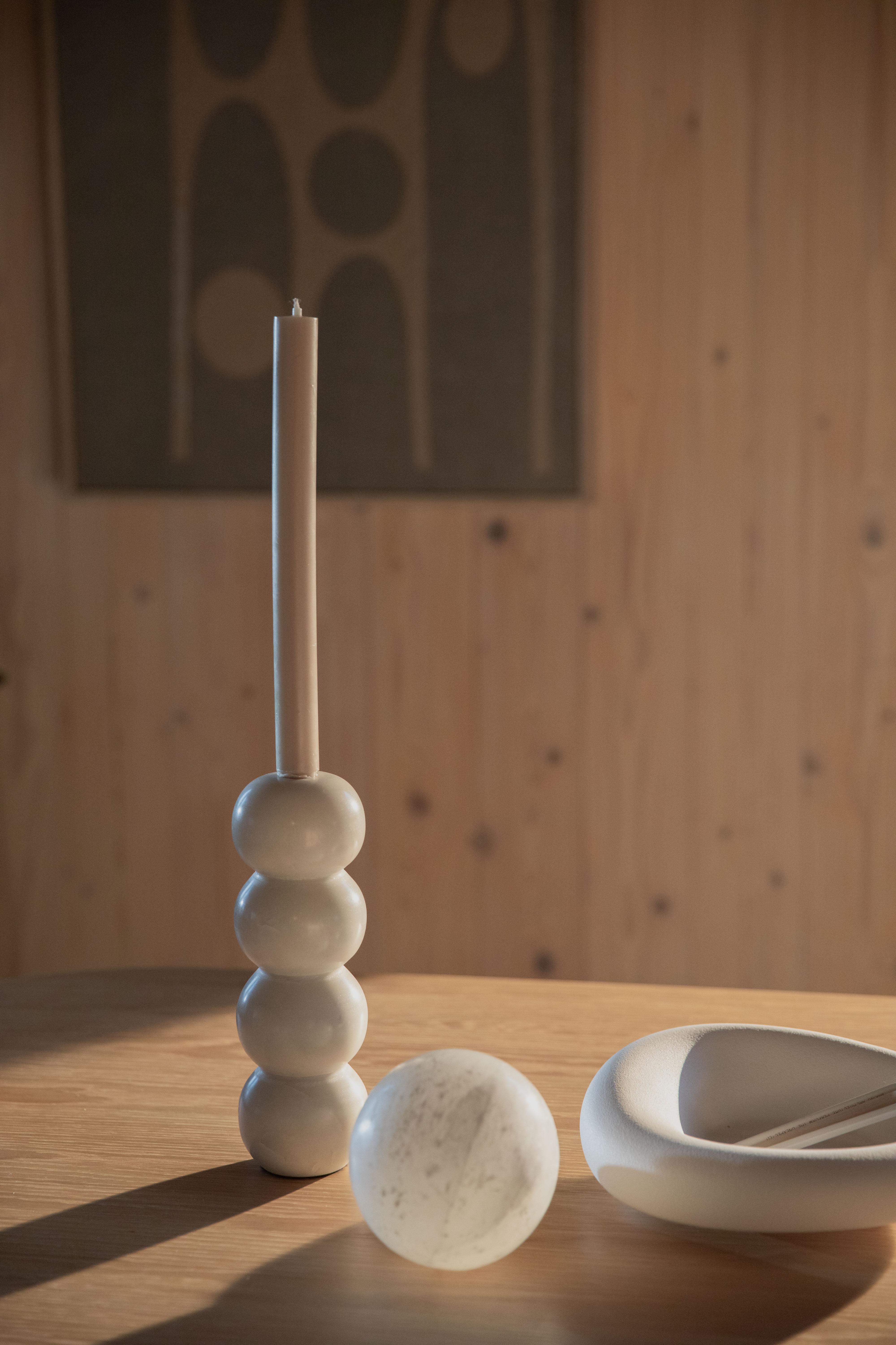 Świecznik ROME biały marmur Zuiver Eye on Design