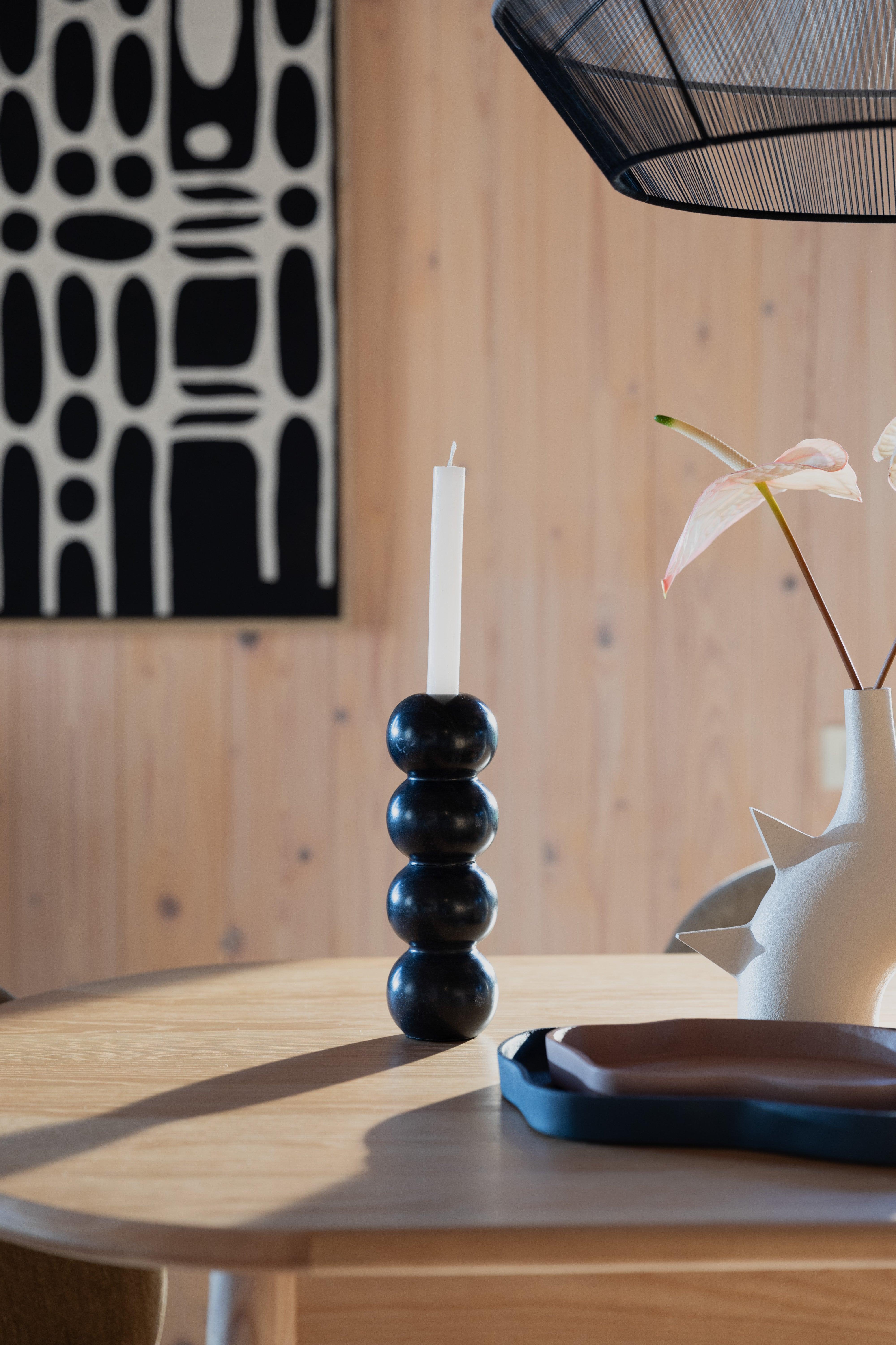 Świecznik ROME czarny marmur Zuiver Eye on Design