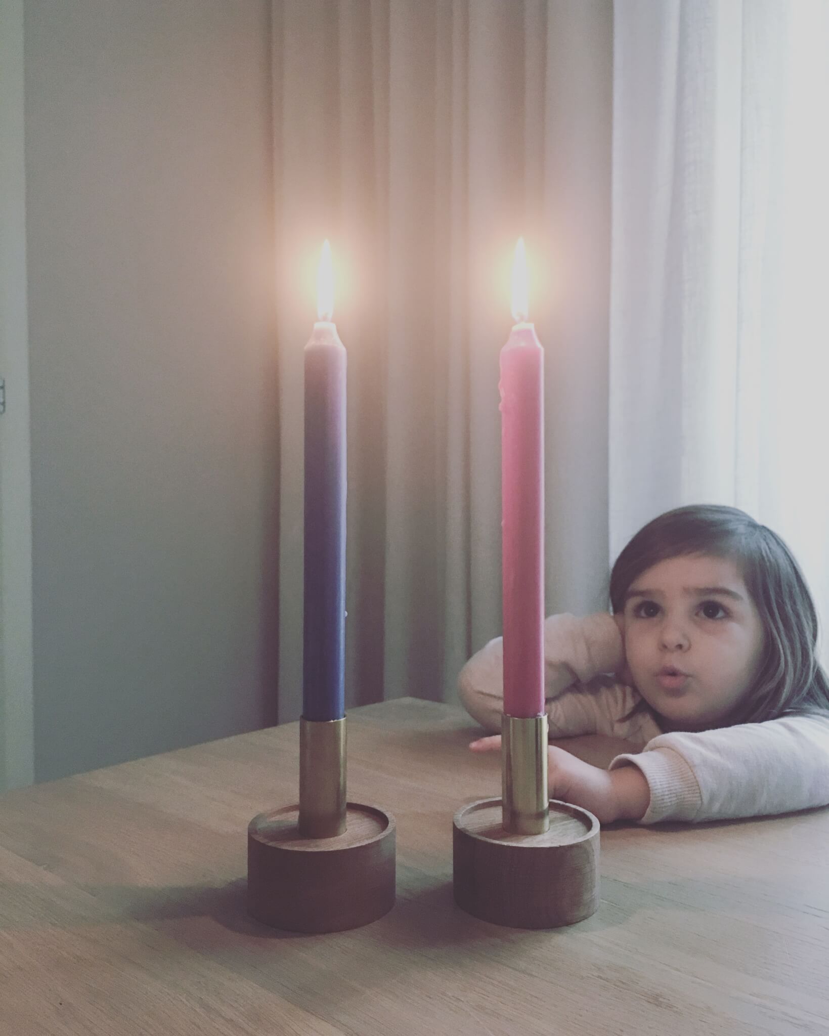 Svietnik OBNOVENIE dub s mosadzou