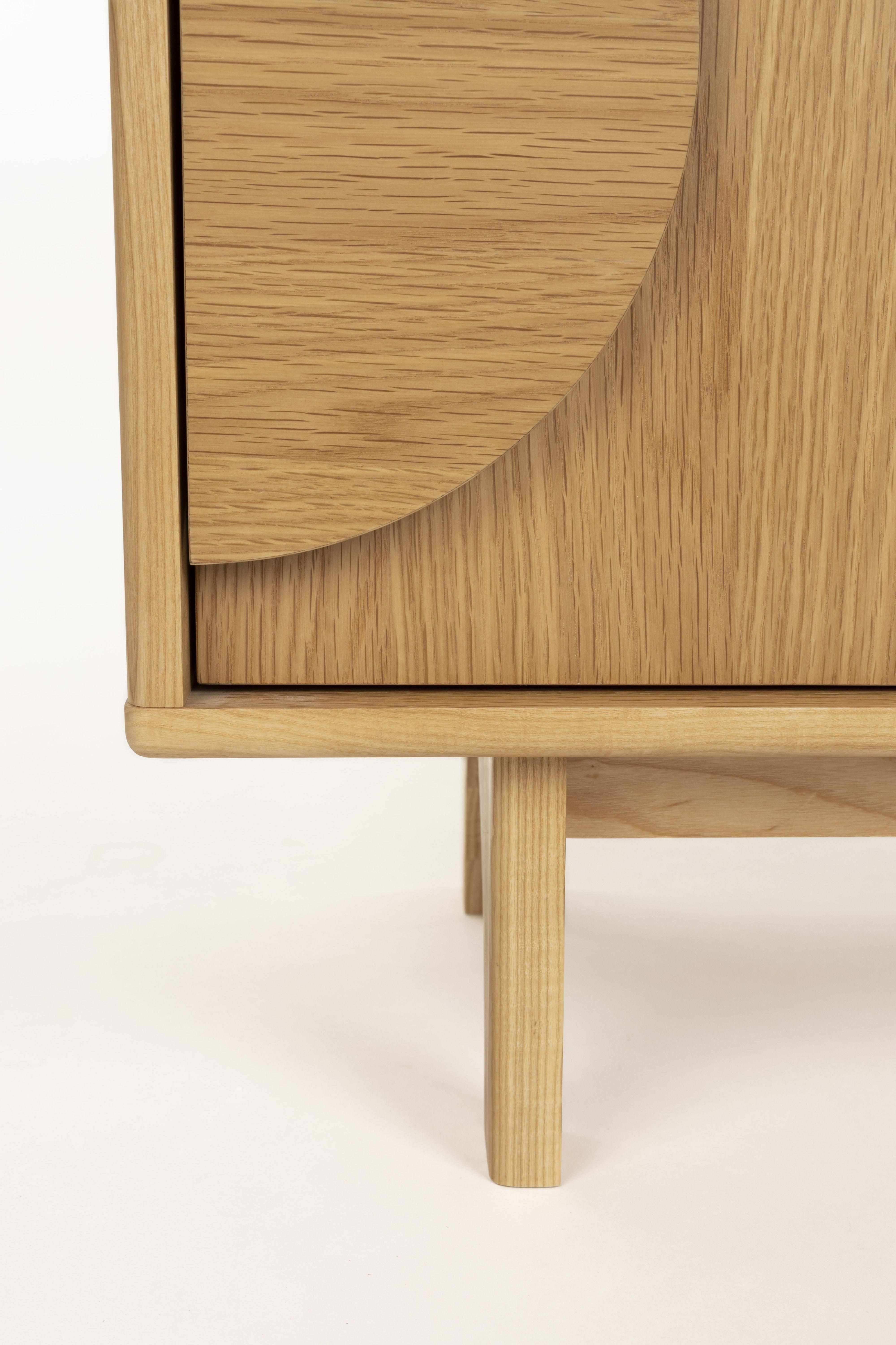 Szafka GROOVE drewno dębowe Zuiver Eye on Design