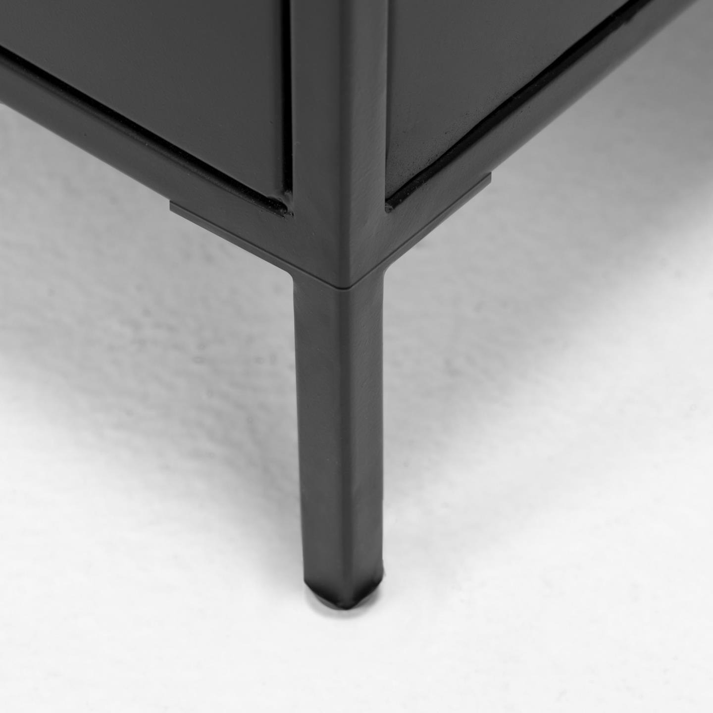 Szafka nocna SHANTAY czarny La Forma Eye on Design